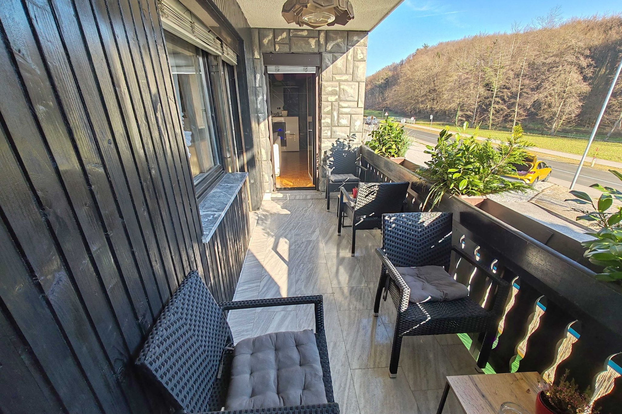 Brezovica Spacious Family-Friendy Apartment - Two Bedroom Apartment with Balcony-Terrasbalkon