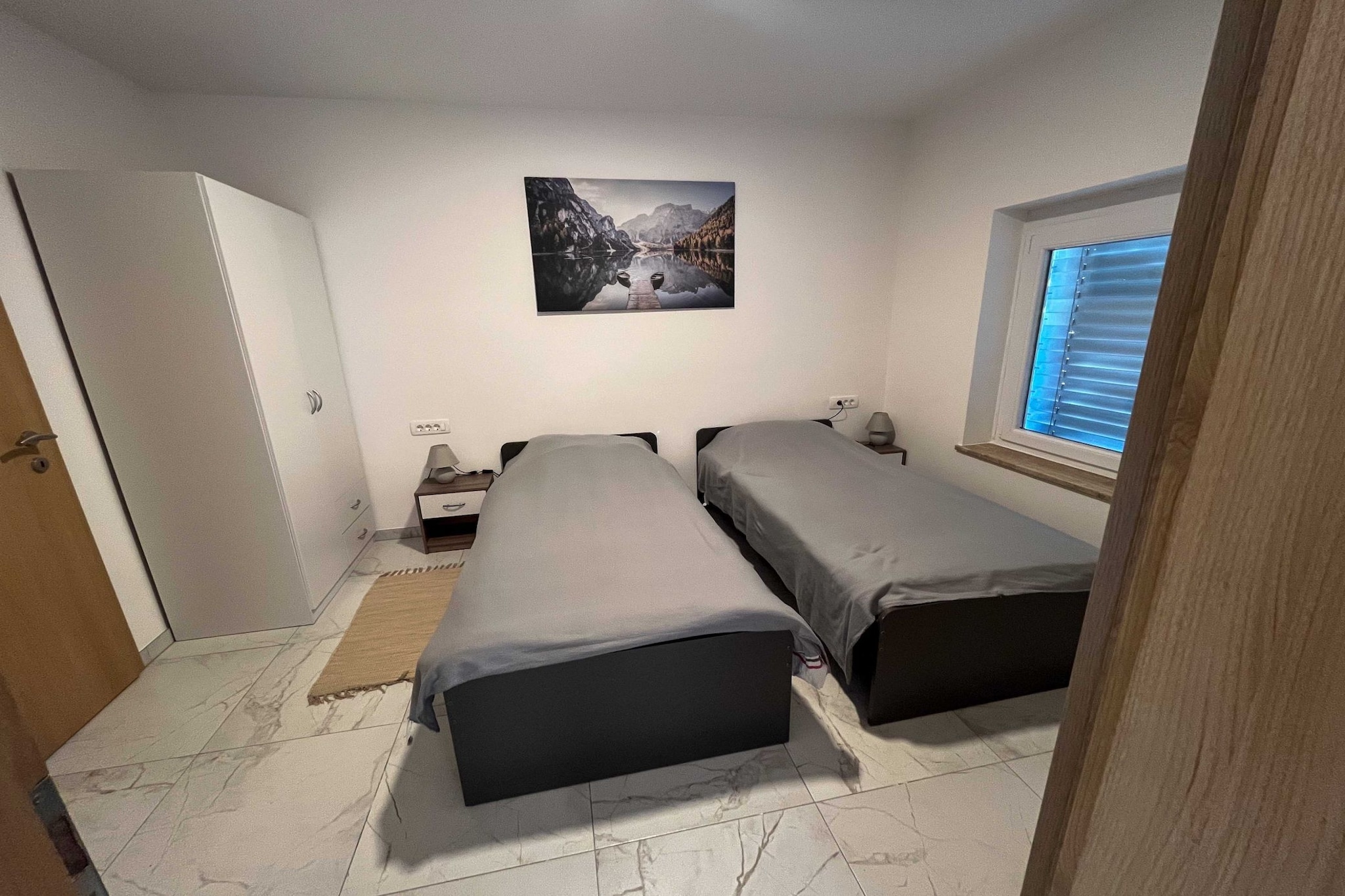 Delightful Cozy Riverside Apartment - One Bedroom Apartment with Terrace-Schlafzimmer