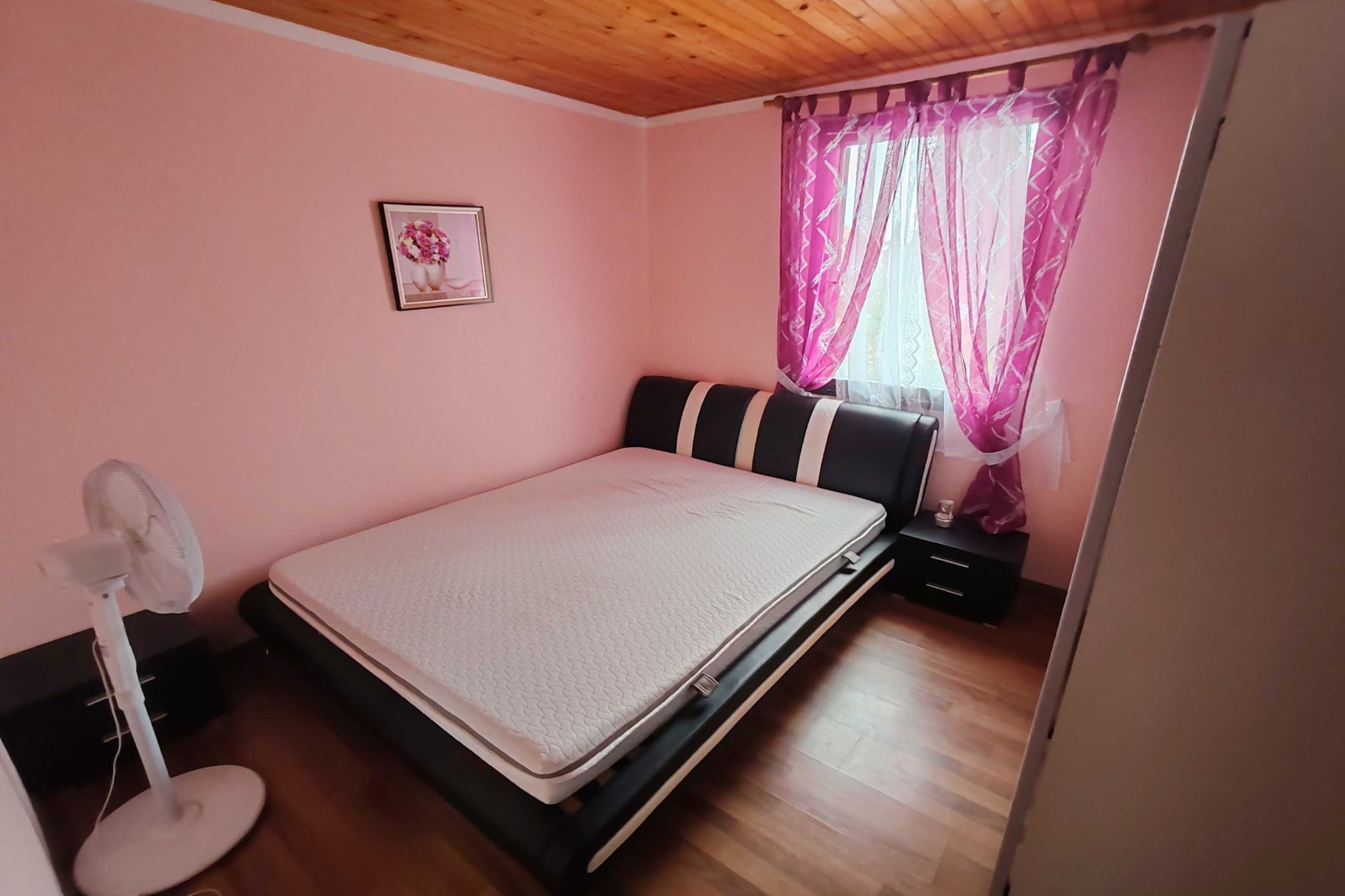 Portoroz Spacious Apartment with Garden and BBQ - Two Bedroom Apartment with Terrace-Slaapkamer