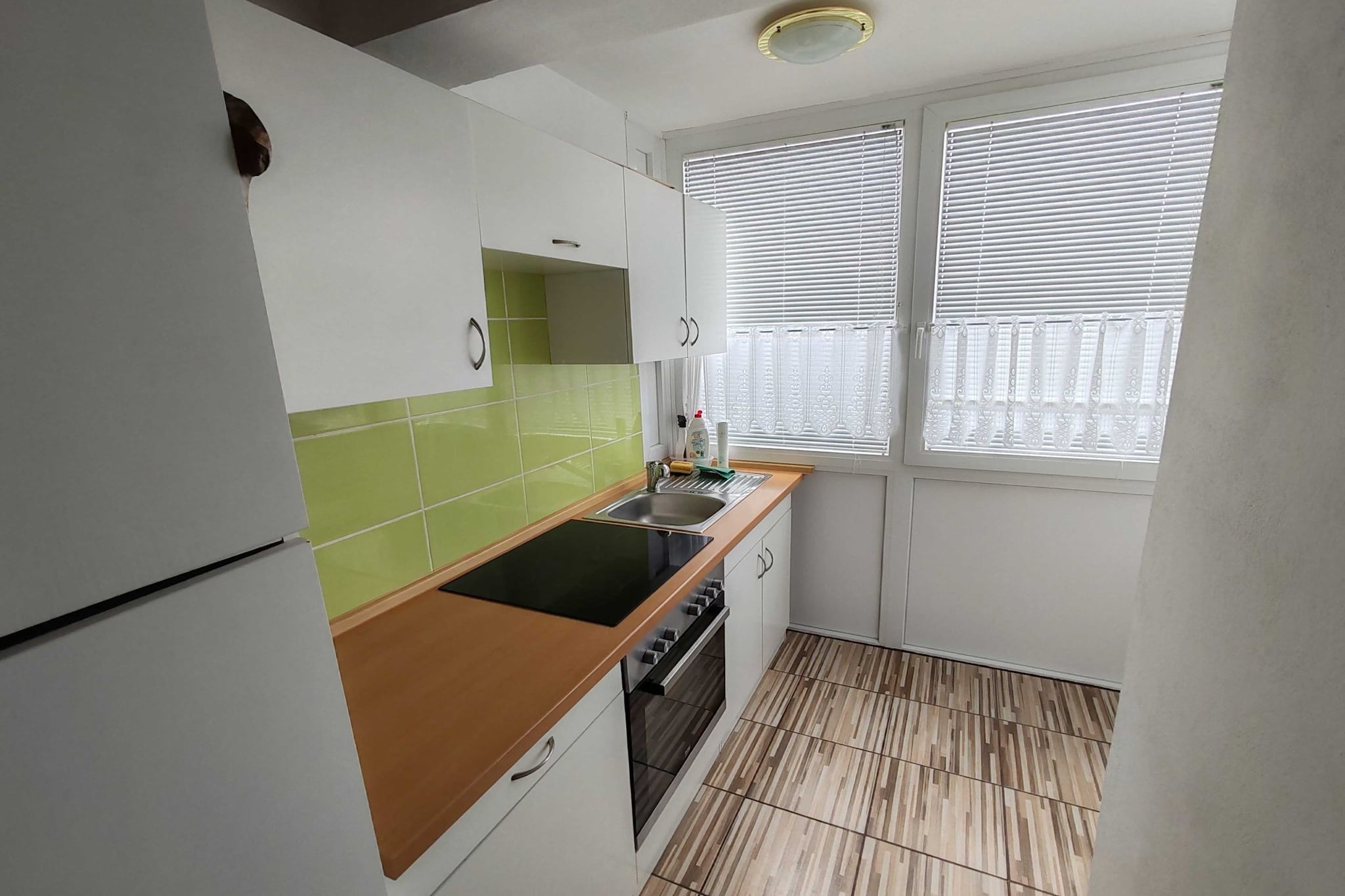 Portoroz Spacious Apartment with Garden and BBQ - Two Bedroom Apartment with Terrace-Keuken