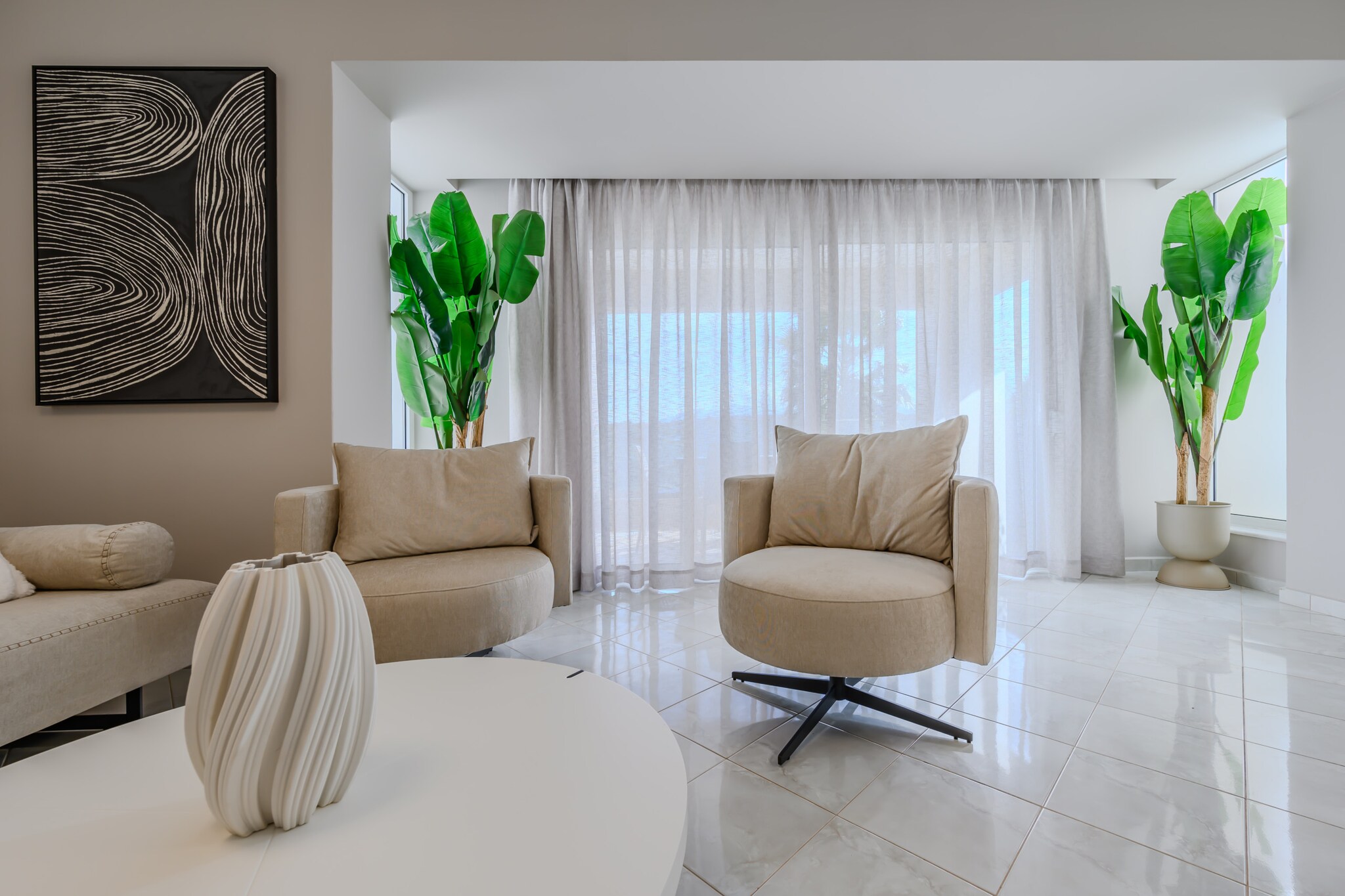 Foothills Turquoise Villa-Salon