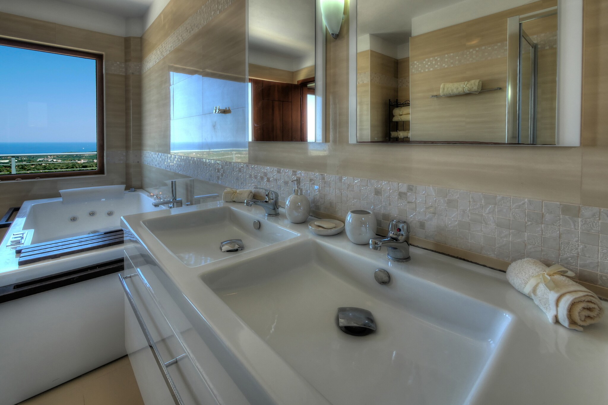 Arios Lux Villa-Badkamer