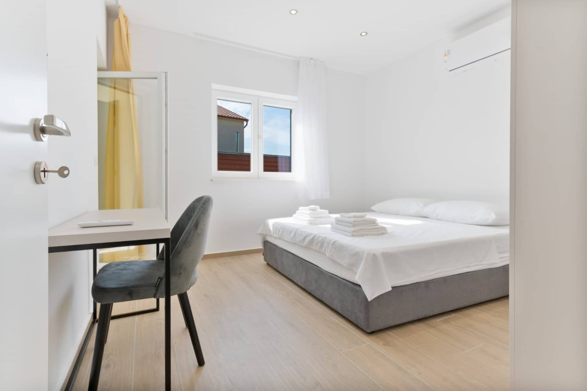 Luxury Living at Horizon Retreat - Comfort Two Bedroom Apartment  (owner Central S4)