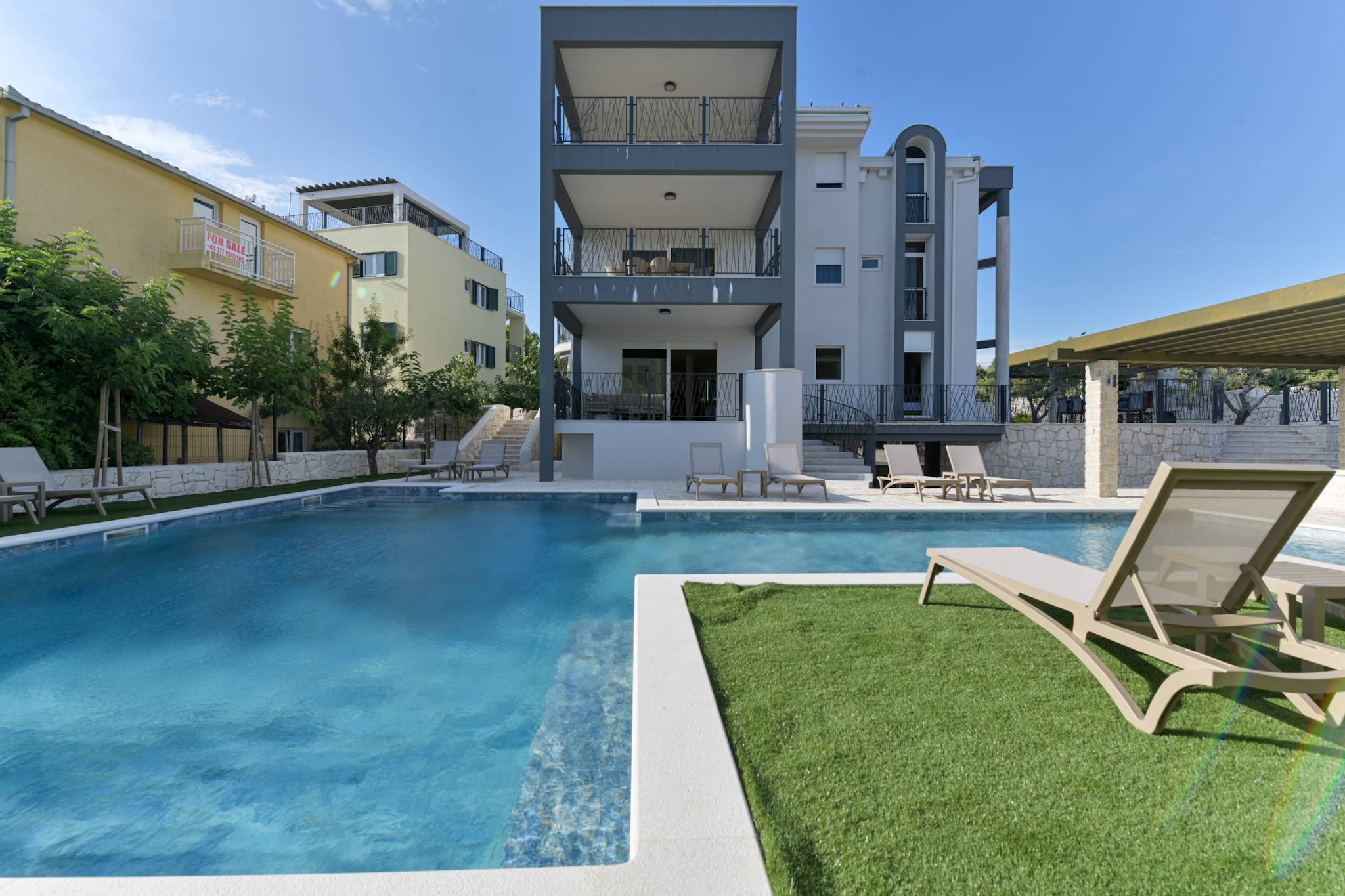 Luxury Living at Horizon Retreat - Standard Two Bedroom Apartment (Owner West S7)-Outdoor