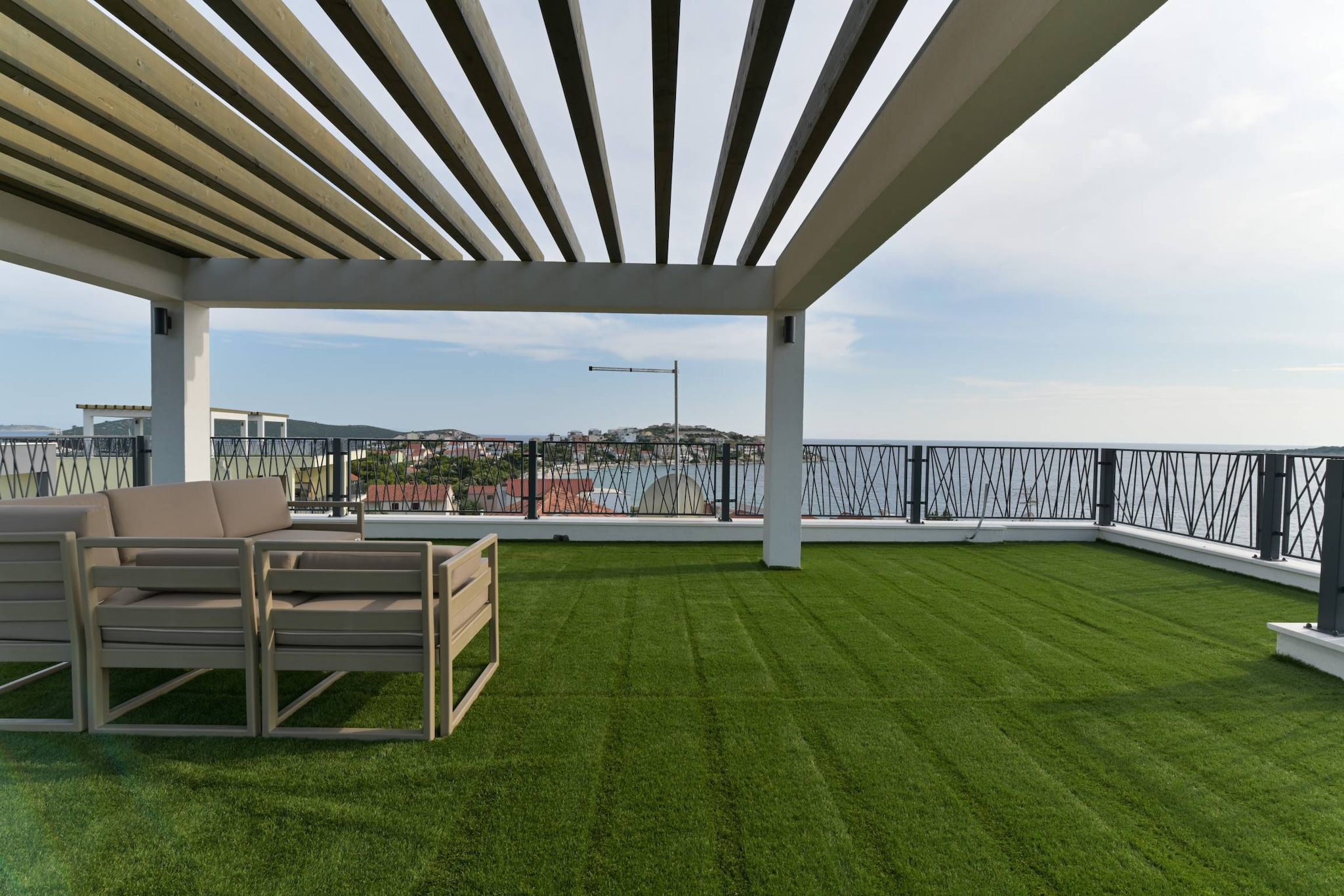 Luxury Living at Horizon Retreat - Standard Two Bedroom Apartment (Owner West S7)