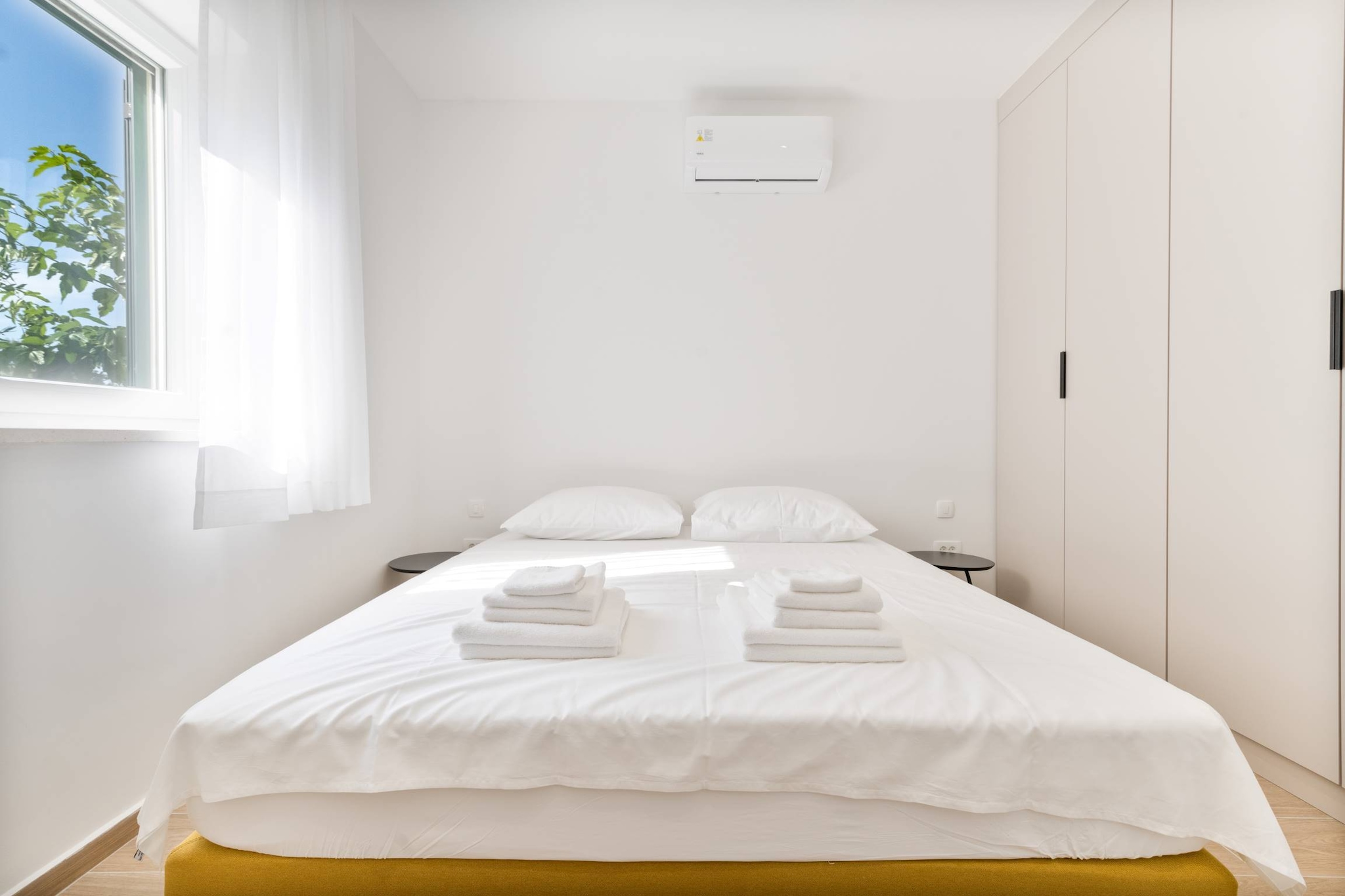 Luxury Living at Horizon Retreat - Standard Two Bedroom Apartment (Owner West S7)