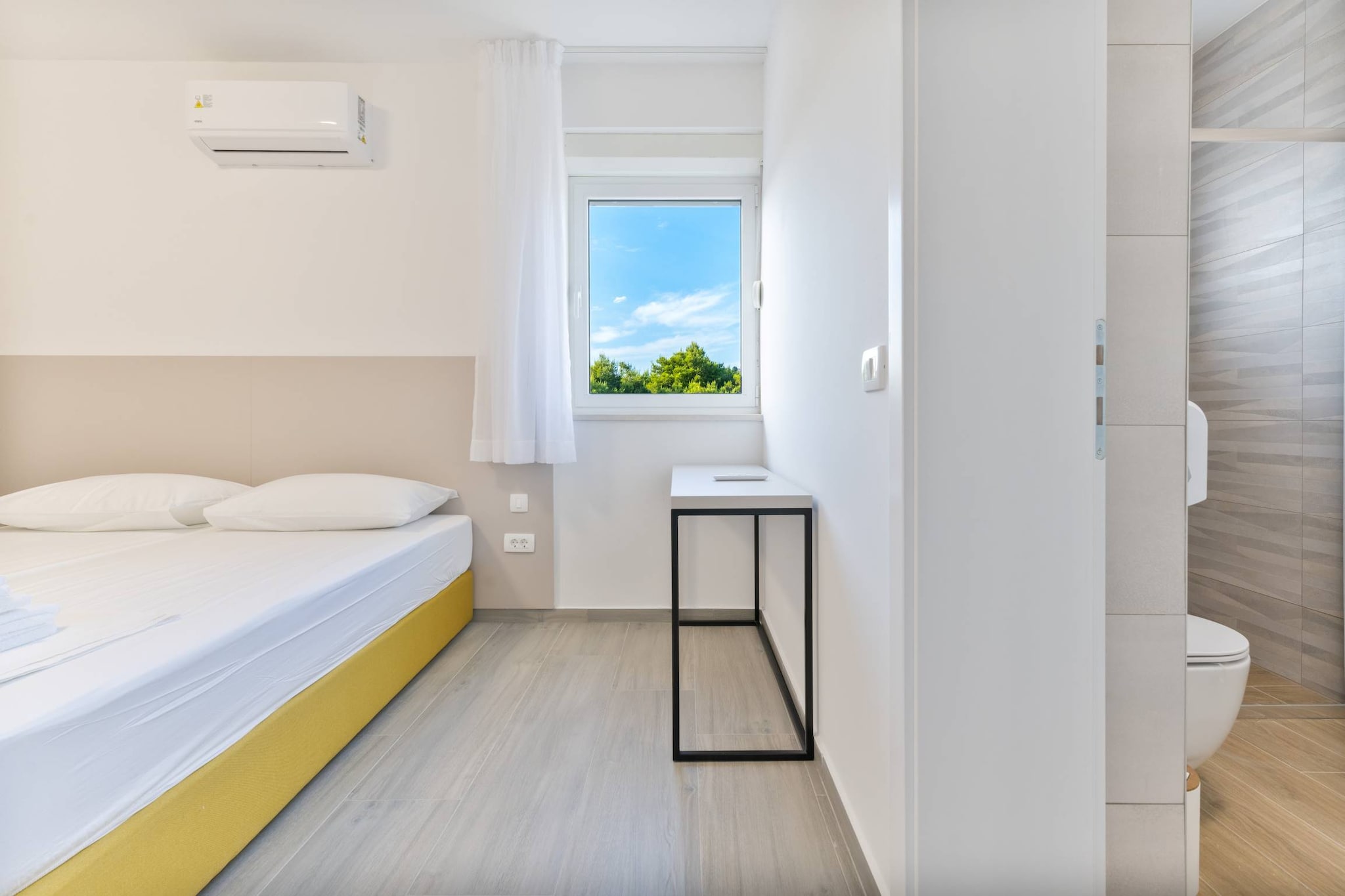 Luxury Living at Horizon Retreat - Comfort Three Bedroom Apartment (owner Central S8)-Bedroom