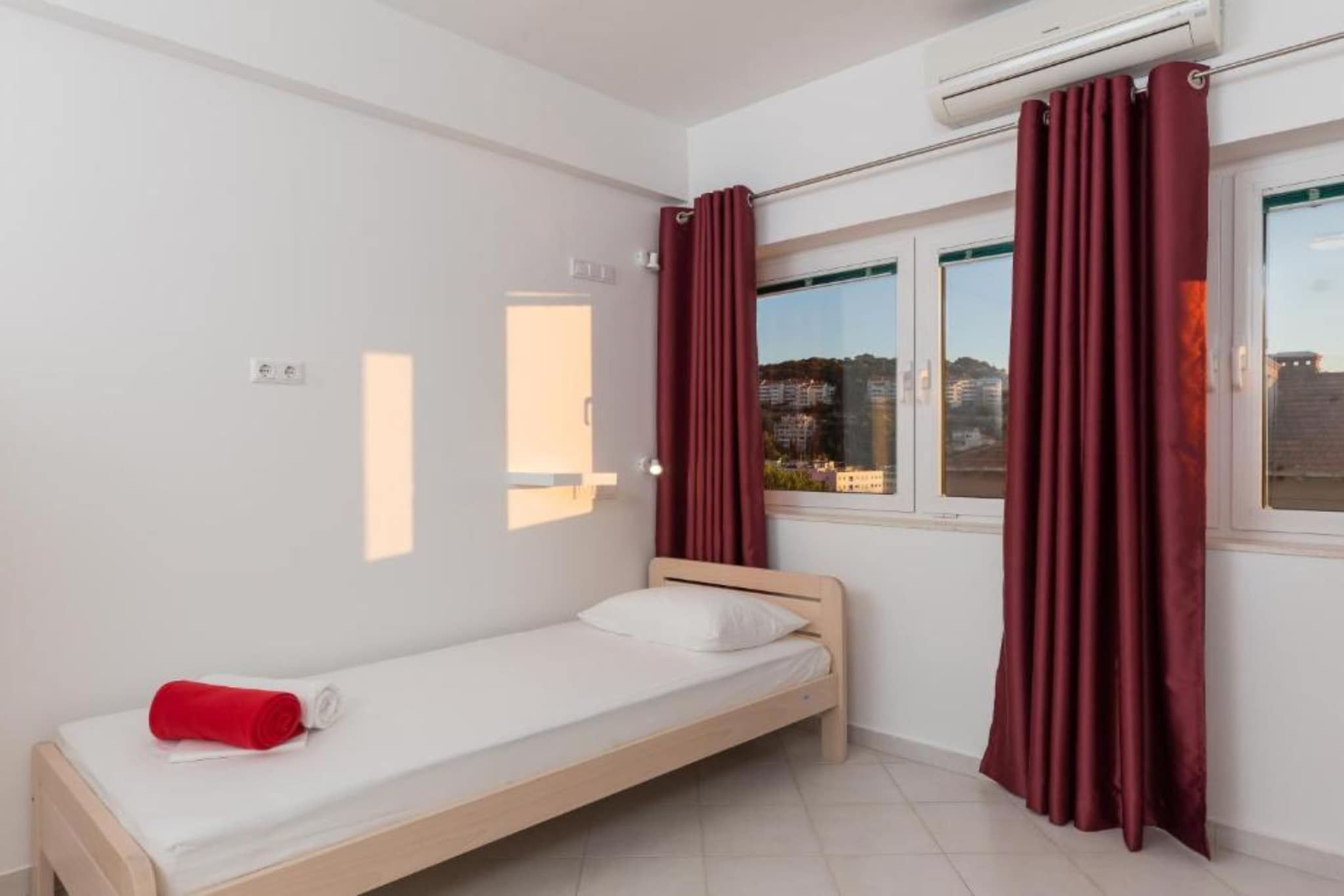 Hostel Free Bird - Bed in Four Bed Mixed Dormitory Room 2  (C)-Bedroom