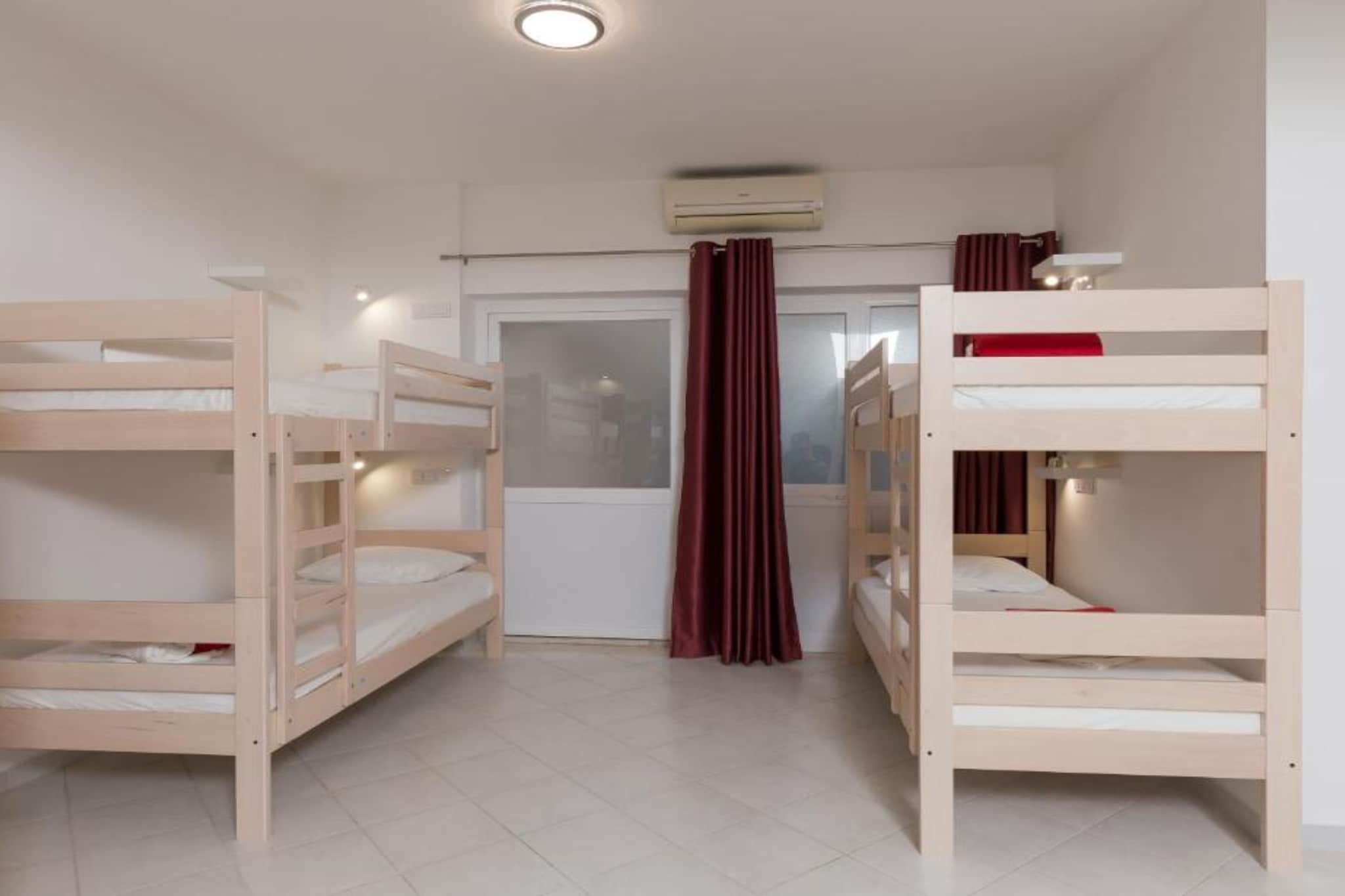 Hostel Free Bird - Bed in Four Bed Mixed Dormitory Room 2  (C)-Bedroom