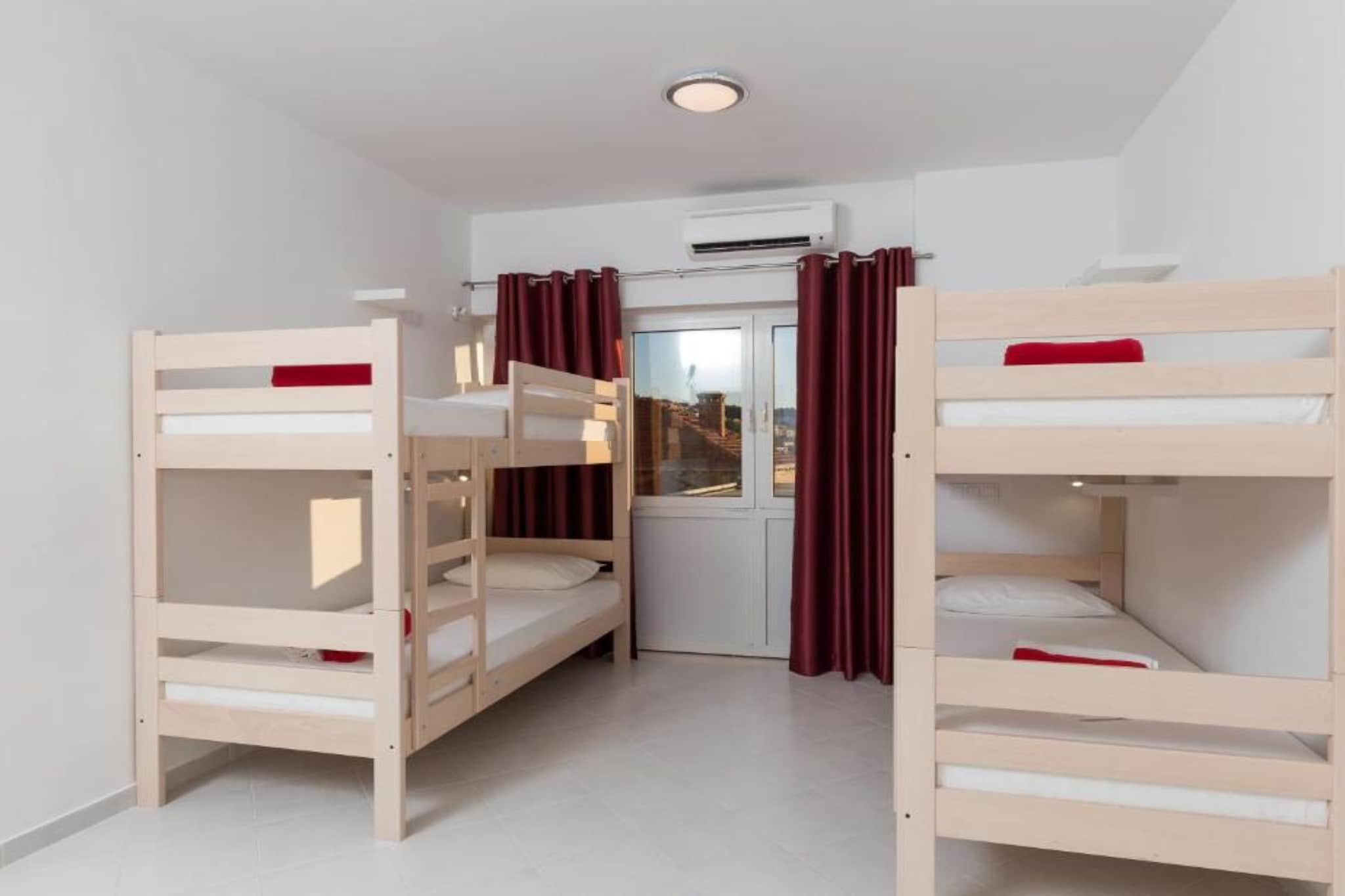 Hostel Free Bird - Bed in Four Bed Mixed Dormitory Room 2  (C)-Bedroom