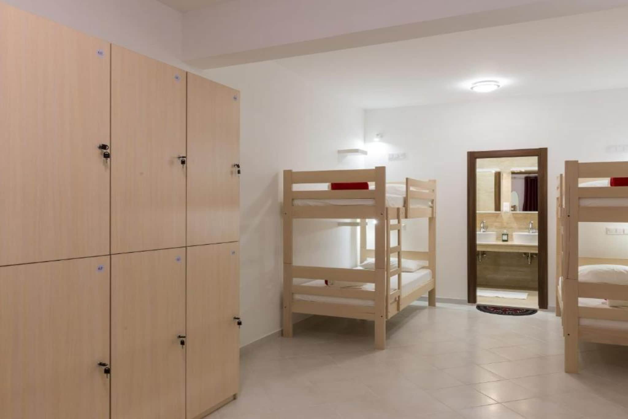 Hostel Free Bird - Bed in Four Bed Mixed Dormitory Room 2  (C)-Bedroom