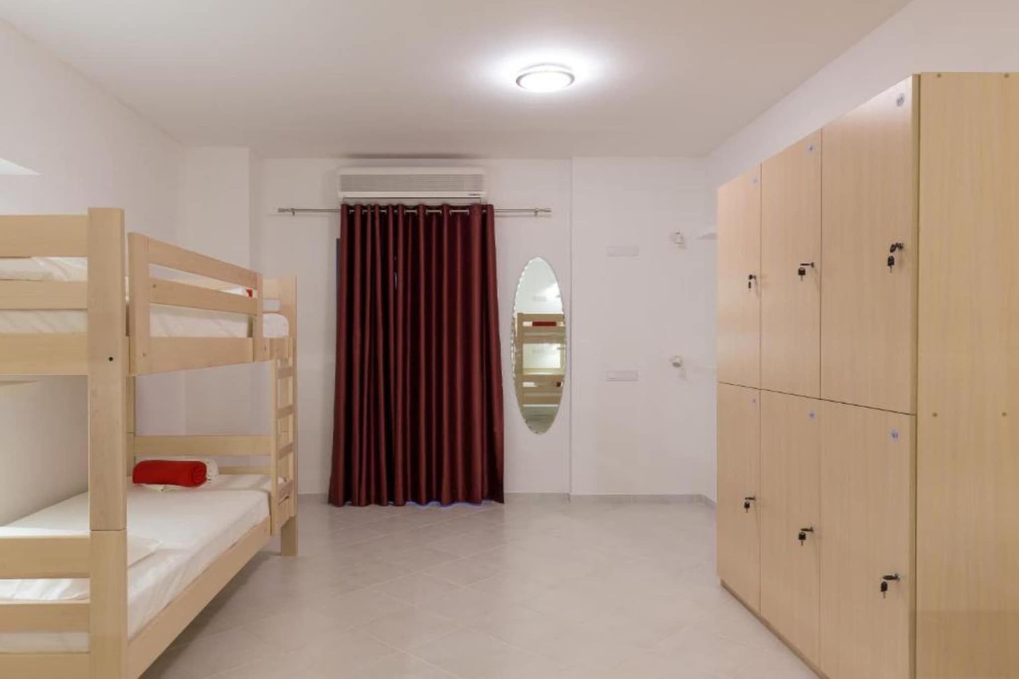 Hostel Free Bird - Bed in Four Bed Mixed Dormitory Room 2  (C)-Bedroom