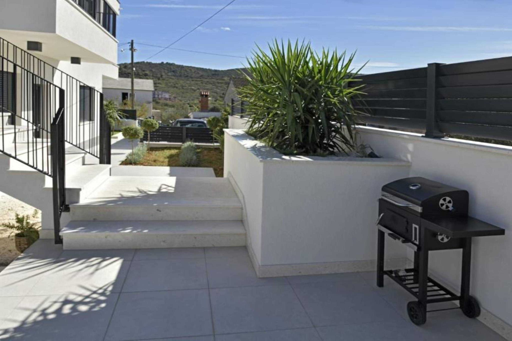 Luxury Slatine Apartments with Terrace and Garden - One Bedroom Apartment with Terrace-Extérieur