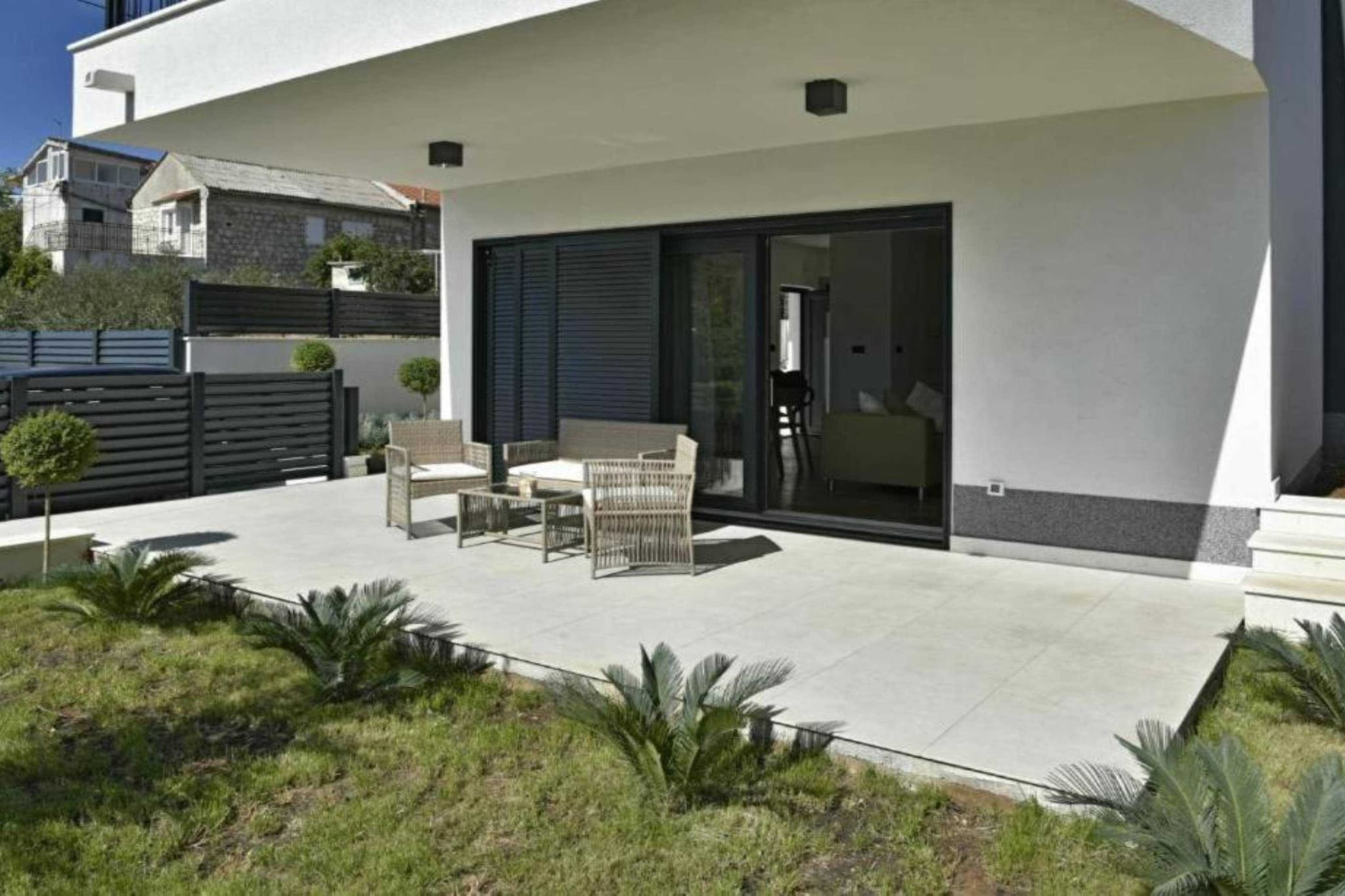 Luxury Slatine Apartments with Terrace and Garden - Two Bedroom Apartment with Terrace-Extérieur