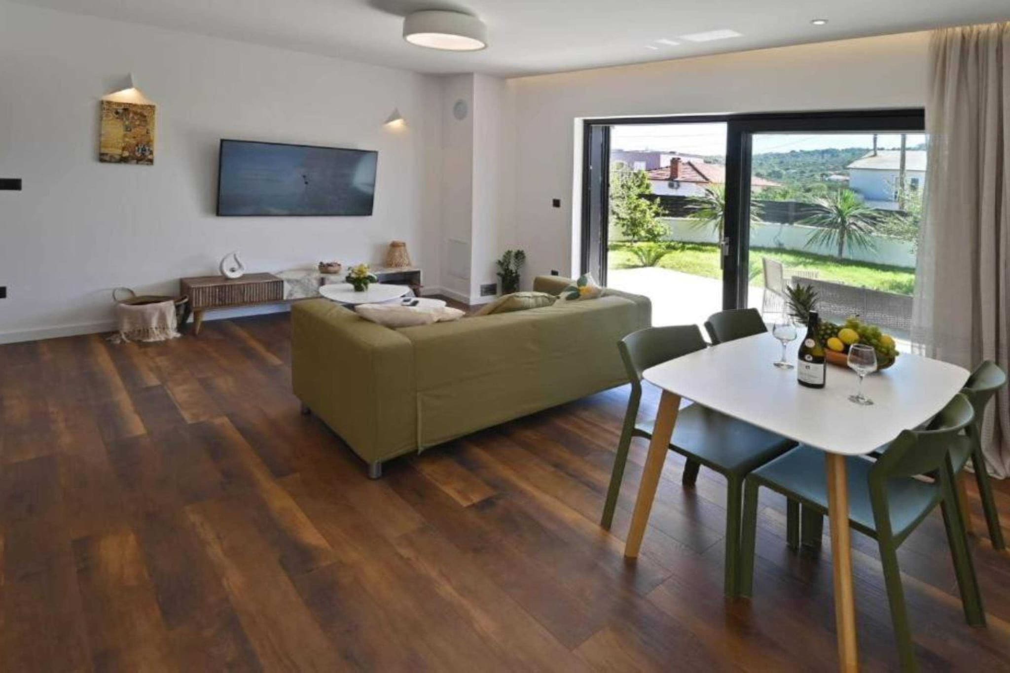 Luxury Slatine Apartments with Terrace and Garden - Two Bedroom Apartment with Terrace-Salon