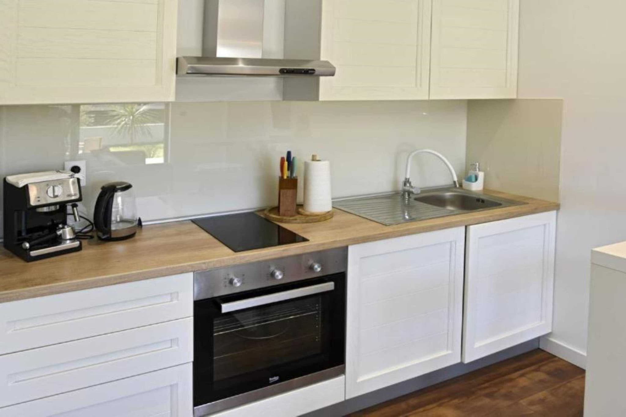 Luxury Slatine Apartments with Terrace and Garden - Two Bedroom Apartment with Terrace-Cuisine
