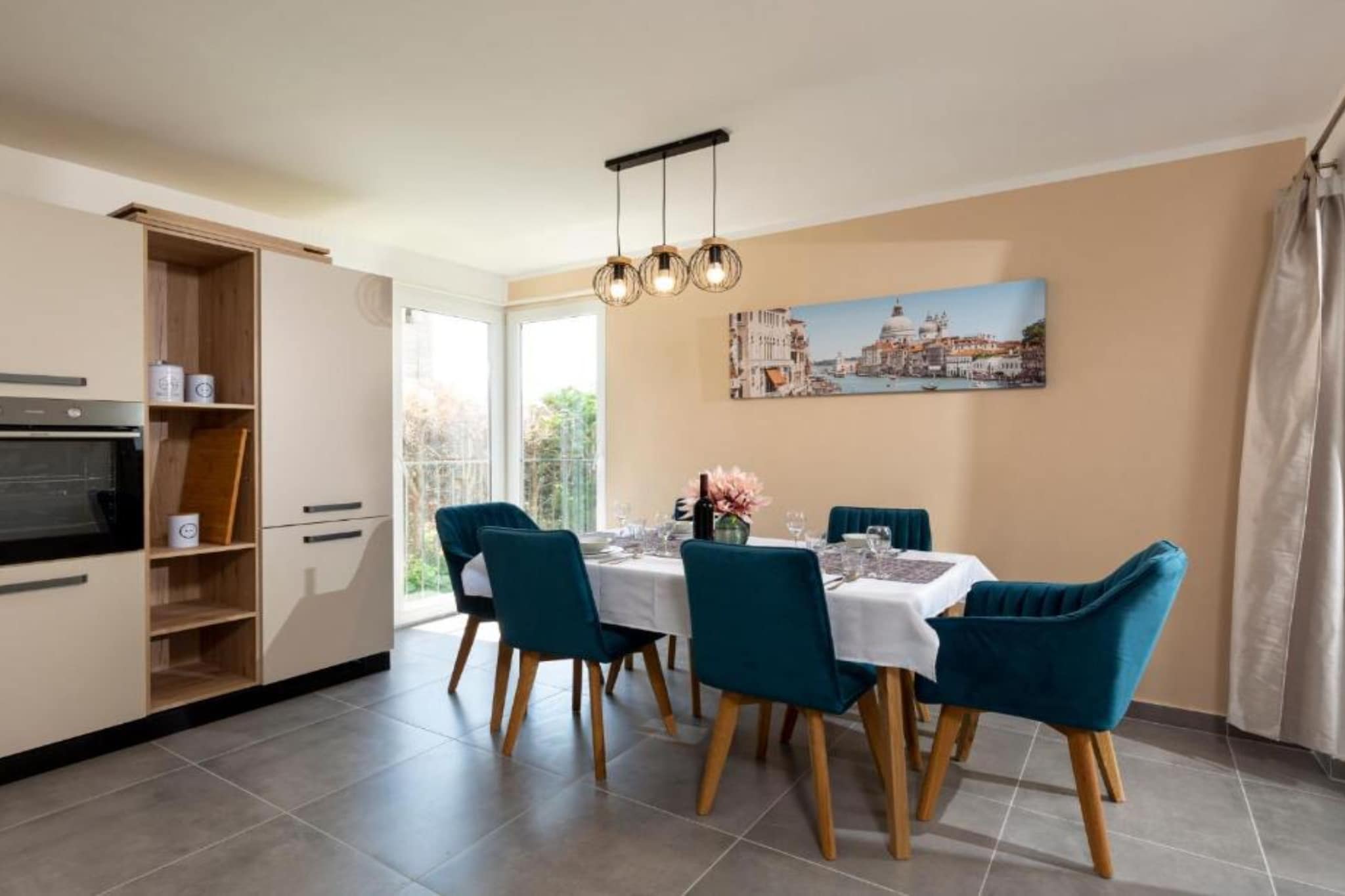 Charming Apartment Sant Elia - Two Bedroom Apartment-Dining room
