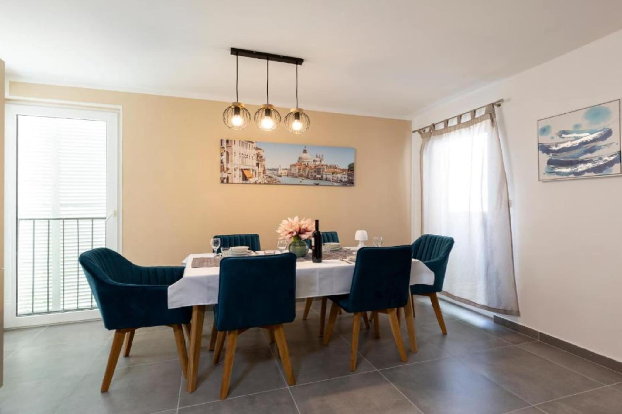 Charming Apartment Sant Elia - Two Bedroom Apartment-Dining room