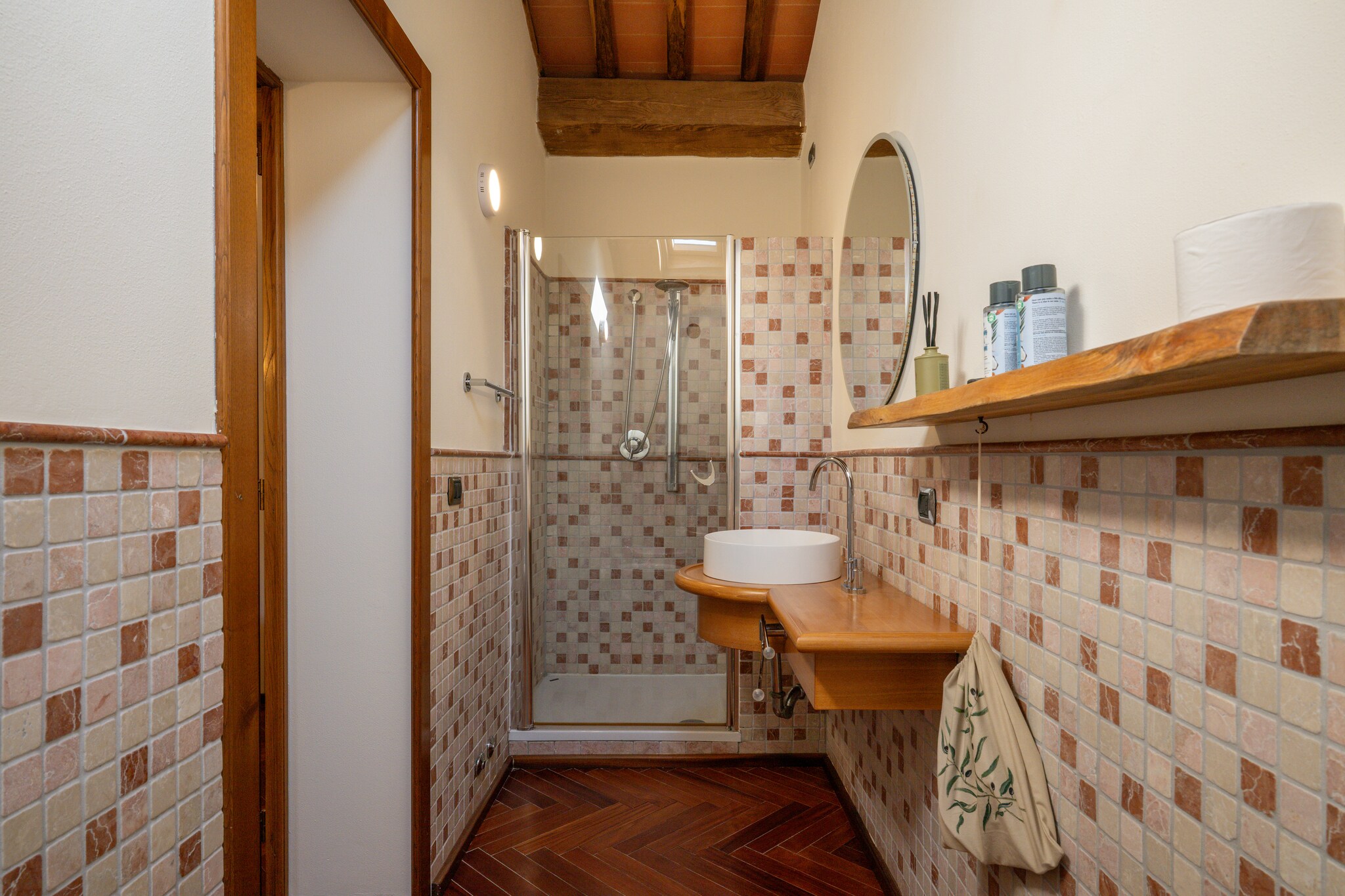 Tenuta del Serra-Badkamer