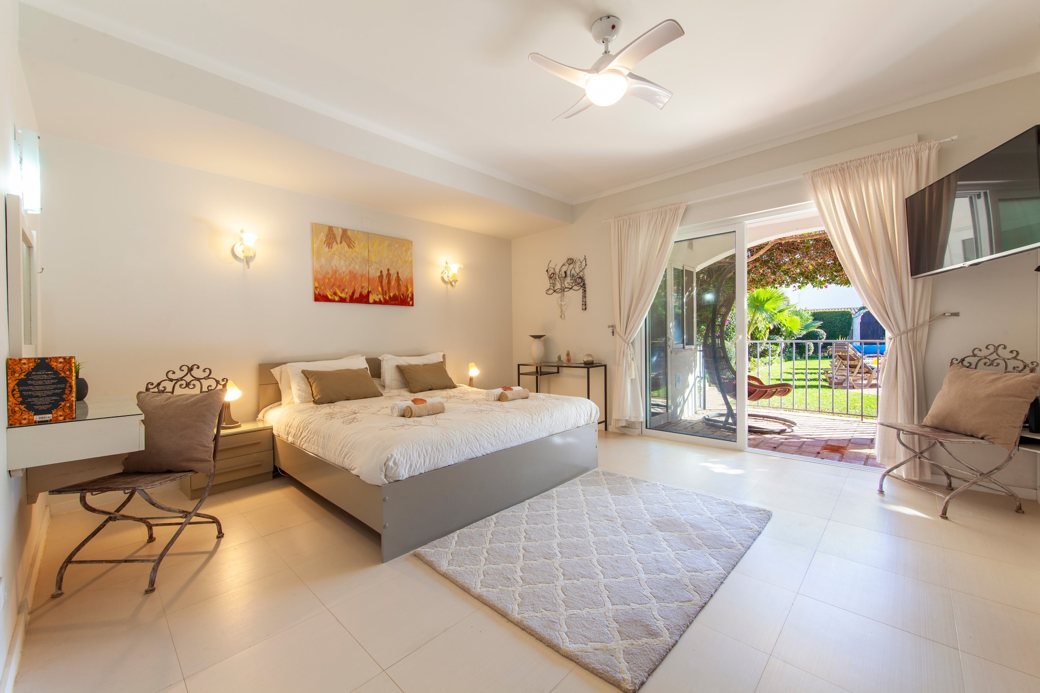 Villa Blue Bay-Image-tags.