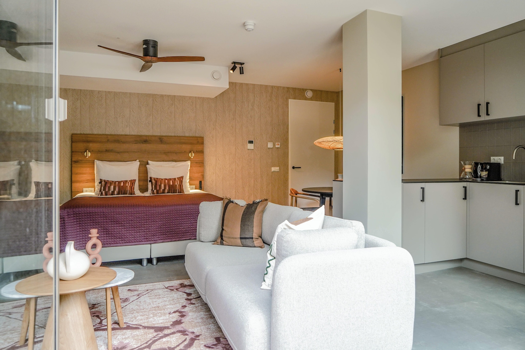 Smart Design, Cozy Living
This thoughtfully designed studio offers modern comfort in a compact, eco-conscious space. Perfect for solo travelers or couples, it features a cozy lounge area, a private terrace for morning coffee, and a fully equipped kitchen for home-cooked meals. Smart touches like a Chromecast-enabled TV, in-unit washer/dryer, and solar-powered utilities make it ideal for both short getaways and extended stays. Guests also enjoy access to a free fitness room and a welcoming lobby with complimentary coffee and tea.

Explore The Hague Like a Local
Located in the heart of The Hague, this apartment offers easy access to iconic spots like the Peace Palace, Noordeinde Palace, and the artistic treasures of the Gemeentemuseum. The cityâ€™s beautiful beaches at Scheveningen are just a short tram ride away, while lush green spaces like Zorgvliet Park invite relaxing walks. Whether you're here for politics, art, or a blend of both, you'll be staying in one of The Hagueâ€™s most accessible and vibrant neighborhoods.

CafÃ©s & Cuisine at Your Doorstep
Just around the corner, enjoy a variety of dining options. Try CafÃ© Franklin for a laid-back vibe, De Sushimeisjes for fresh Japanese bites, or Bistro Maurice for refined French-inspired cuisine. Craving something sweet? Bakkerij Hessing is a local favorite for pastries. This neighborhood balances convenience, charm, and culinary varietyâ€”all just steps from your door.