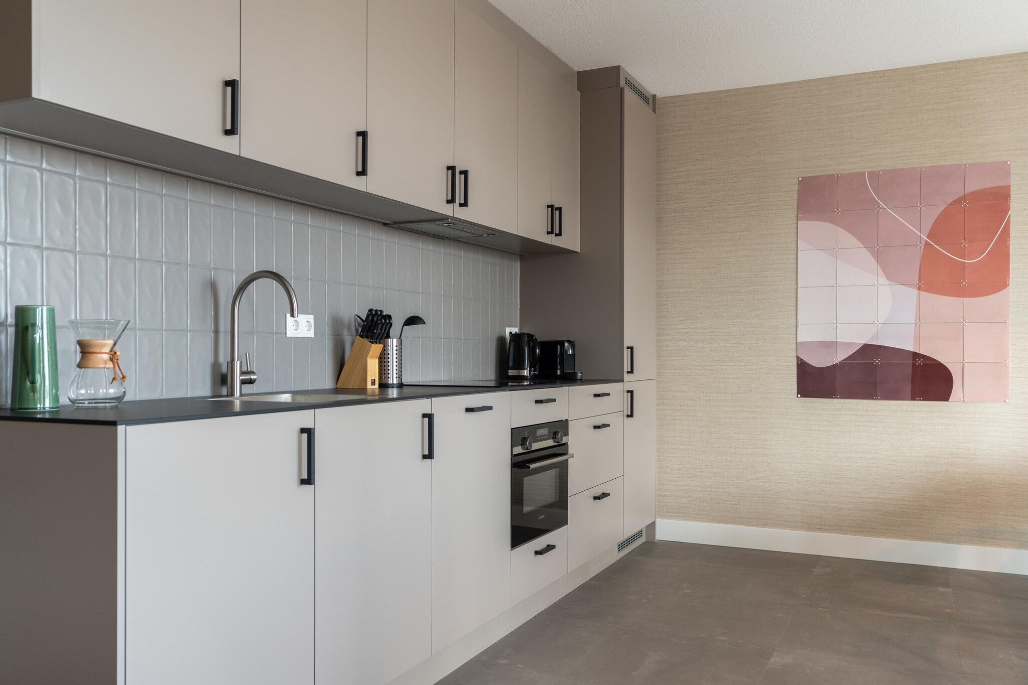 Spacious apartment in Den Haag with view