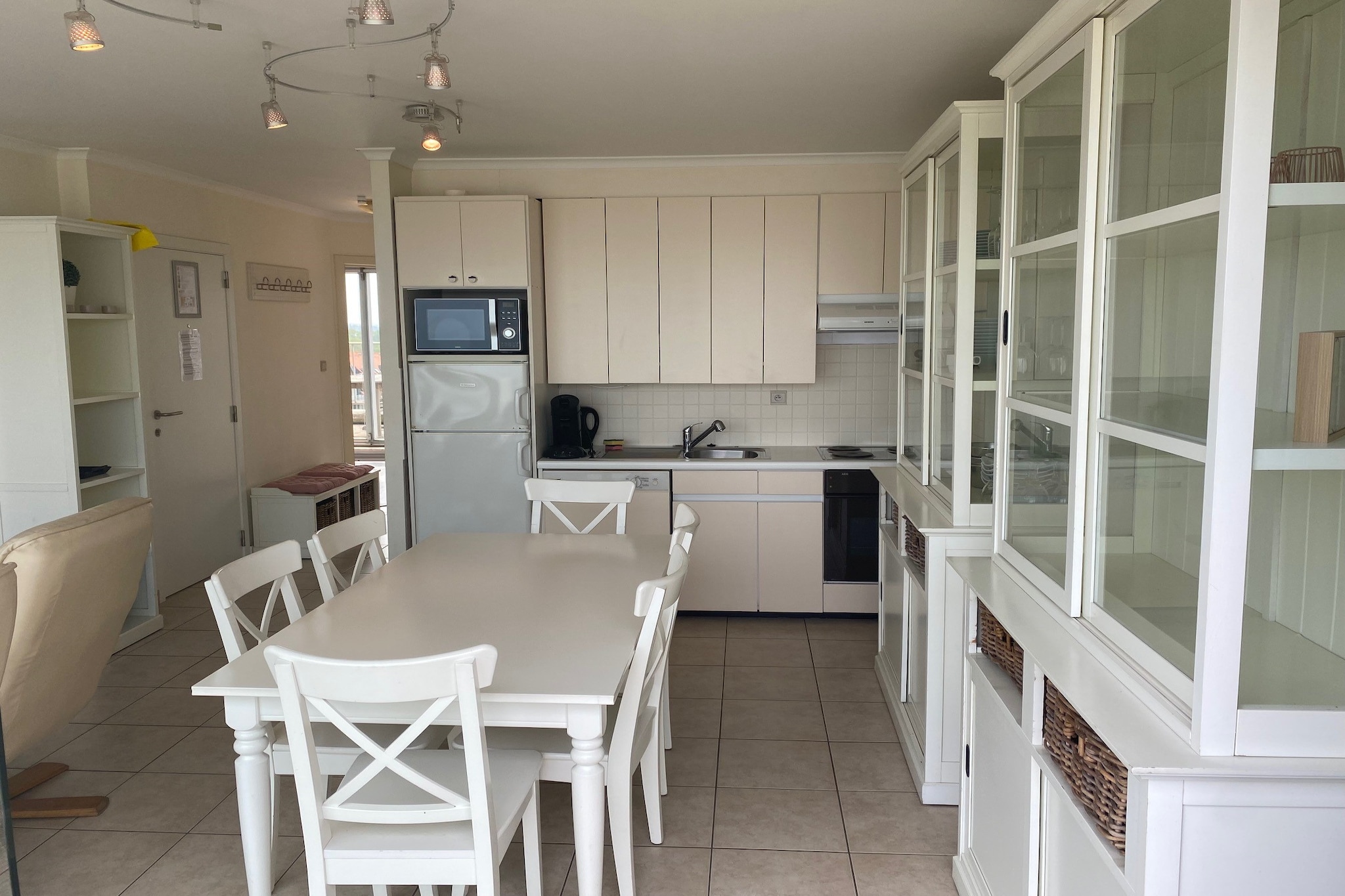 Spinnaker II 0901-Dining room