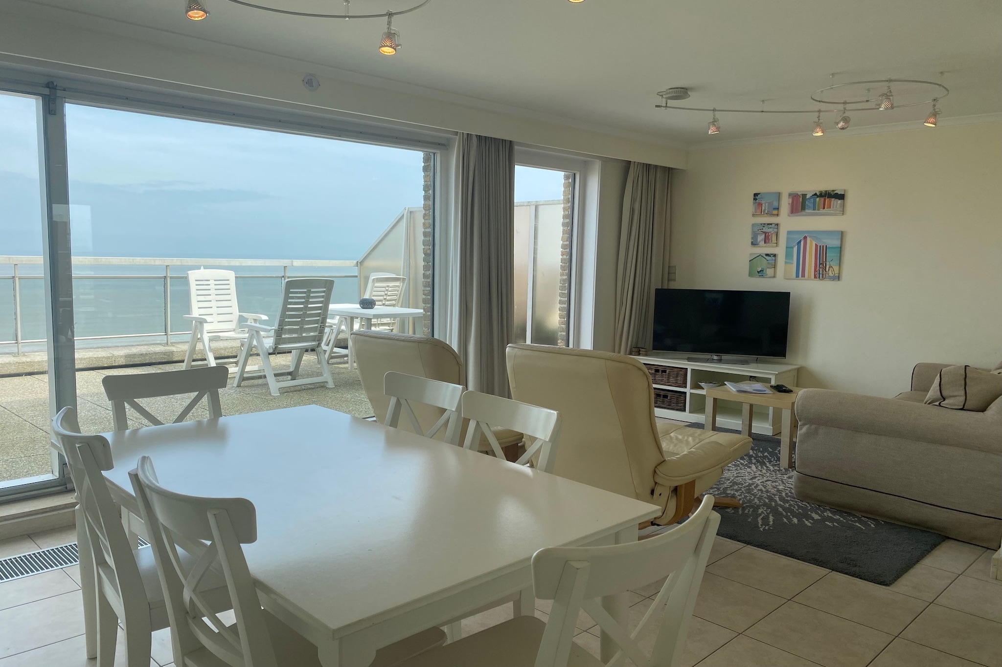 Spinnaker II 0901-Dining room