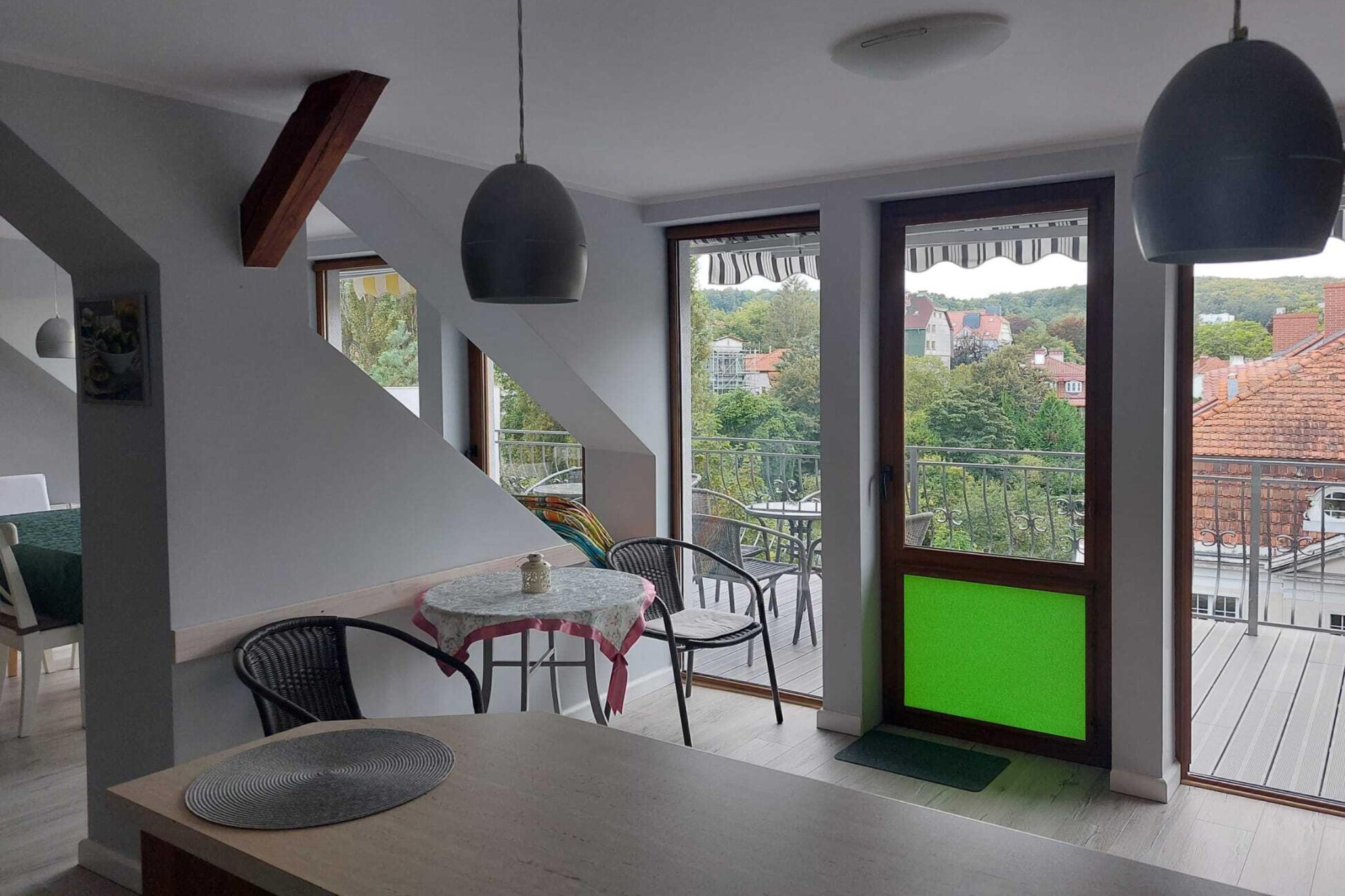 Komfortowy apartament dla 7 osób - Eetkamer