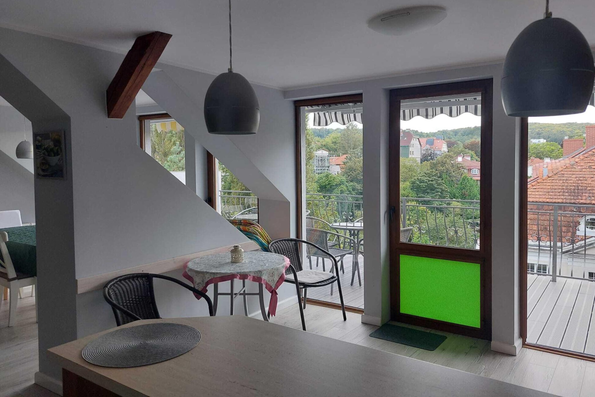 Komfortowy apartament dla 6 osób - Eetkamer