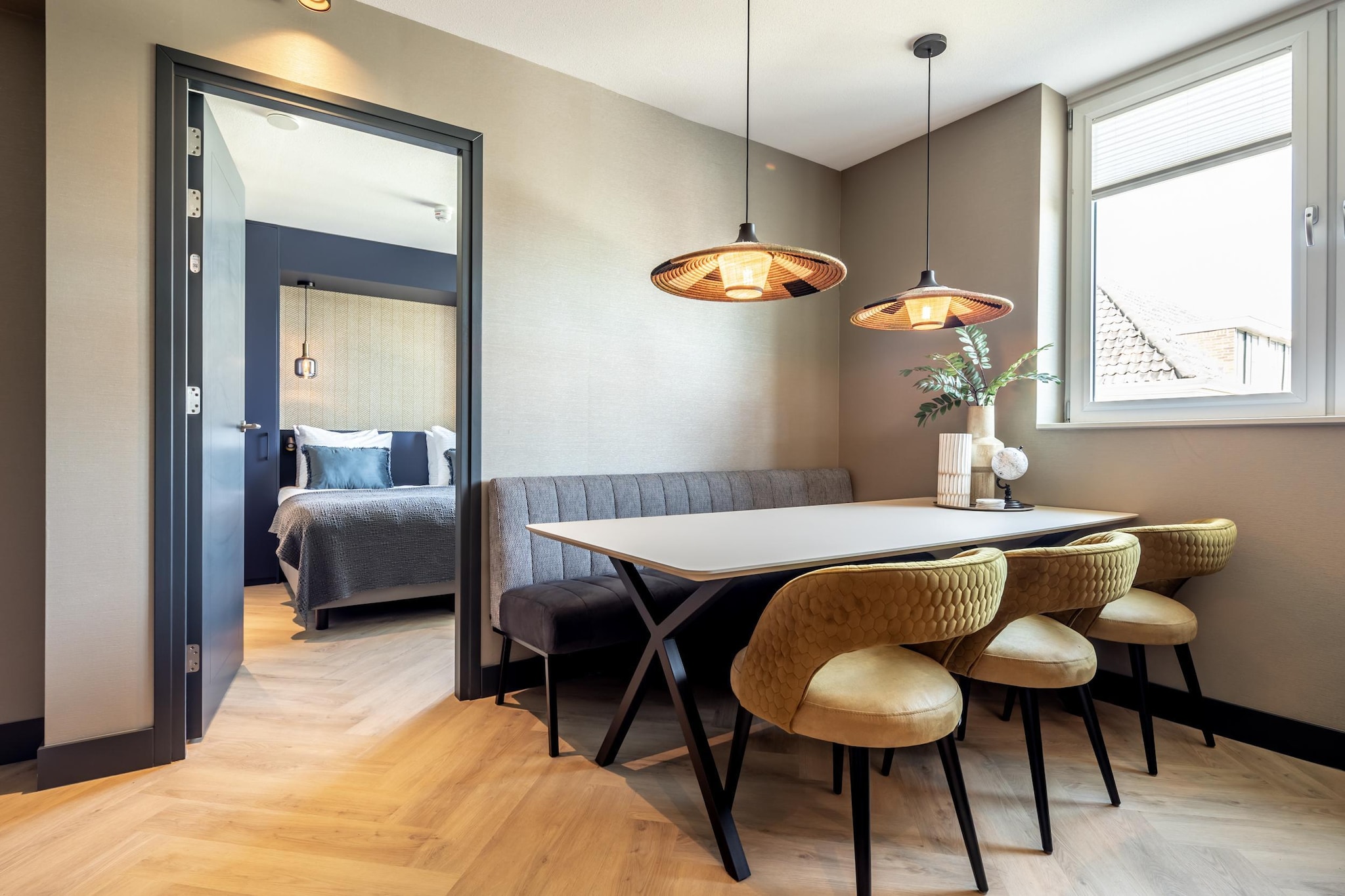 Ground floor: (Living room(TV(smart TV), seating area, chromecast), open kitchen(hob, hood, coffee machine, combination microwave, dishwasher, fridge-freezer, dishes and cutlery, Cooking basics), pantry(washing machine), bedroom(double bed box), bathroom(shower(walk-in shower), washbasin, toilet), Internet access)\n\nOn the 1st floor: (bedroom(single box bed, single box bed), bedroom(bunk bed))\n\ntumble dryer, washing machine, balcony, heating, air conditioning, garden, parking, fitness equipment, ironing board, iron, hairdryer