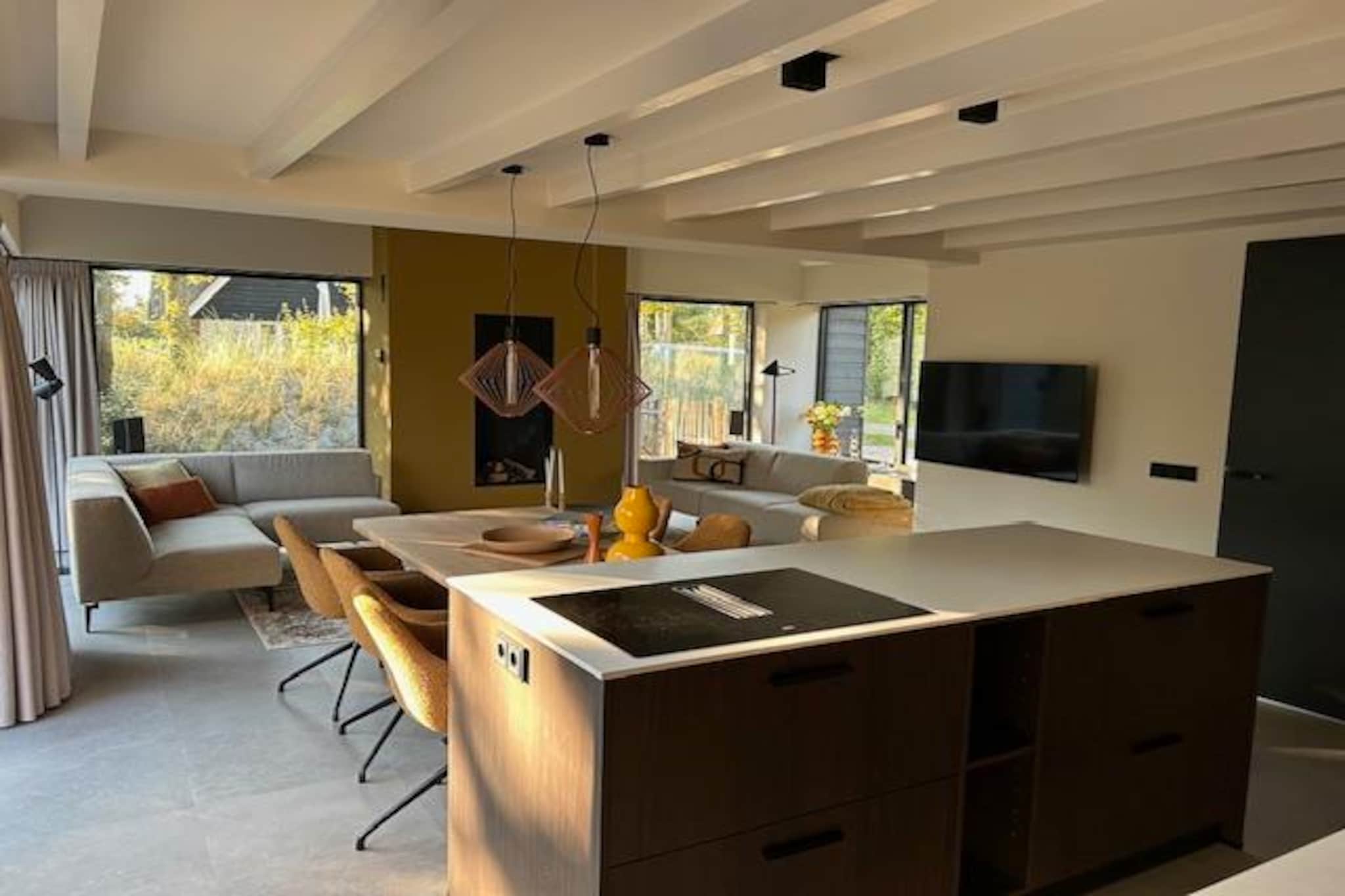 Sun (6p)-Image-tags.