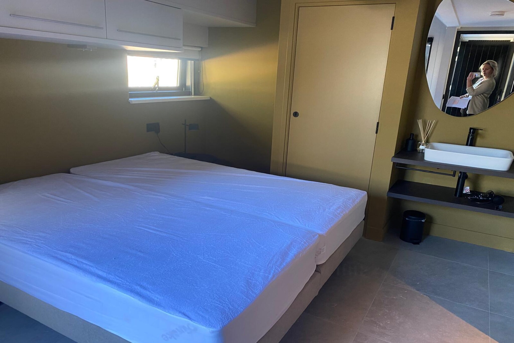 Sun (6p)-Image-tags.