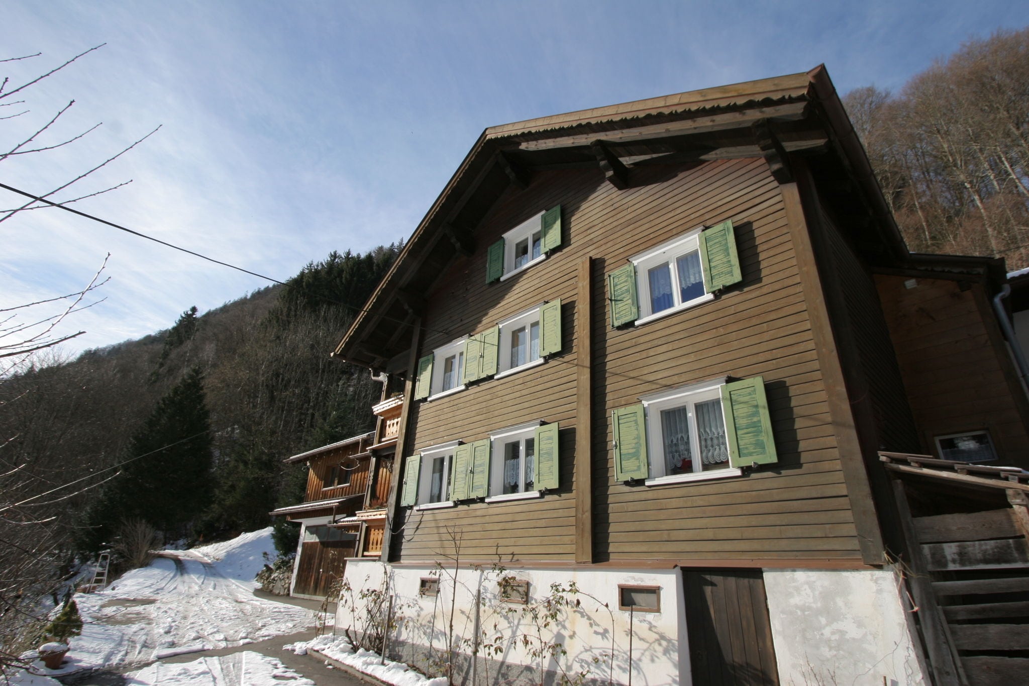 Appartement confortable près du domaine skiable à Tschagguns
