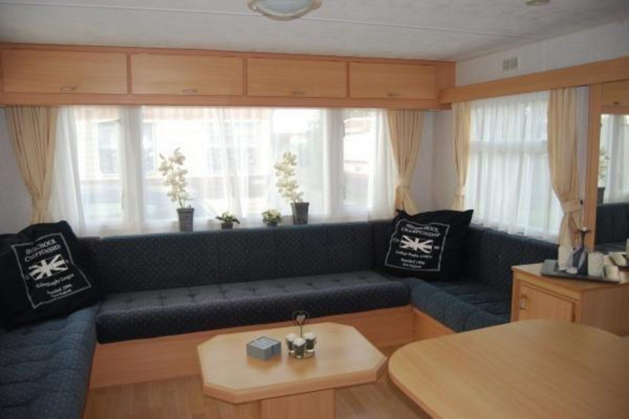 VZ489 Stacaravan in Serooskerke-Image-tags.