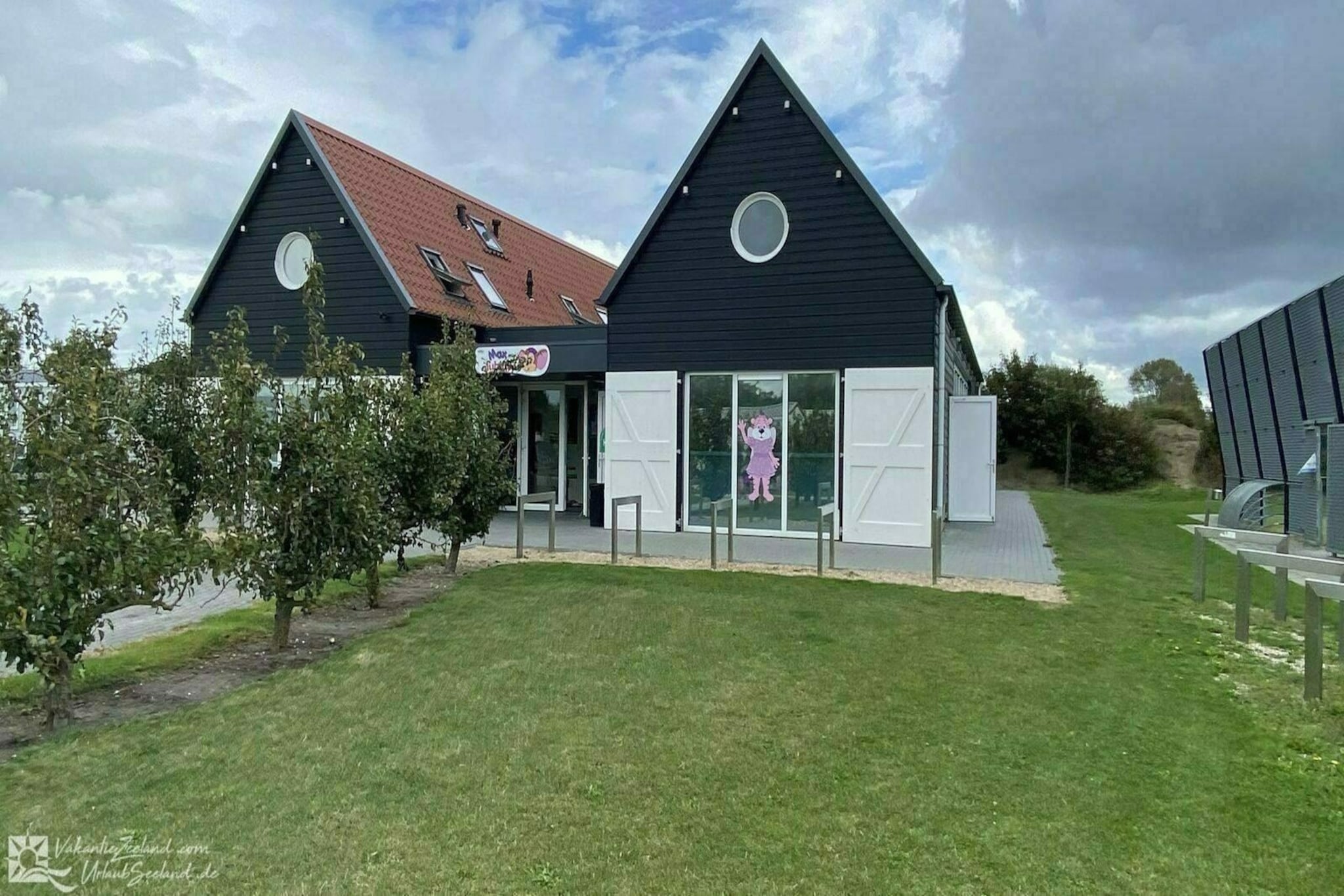 VZ2332 Vakantiechalet in Oostkapelle-Image-tags.