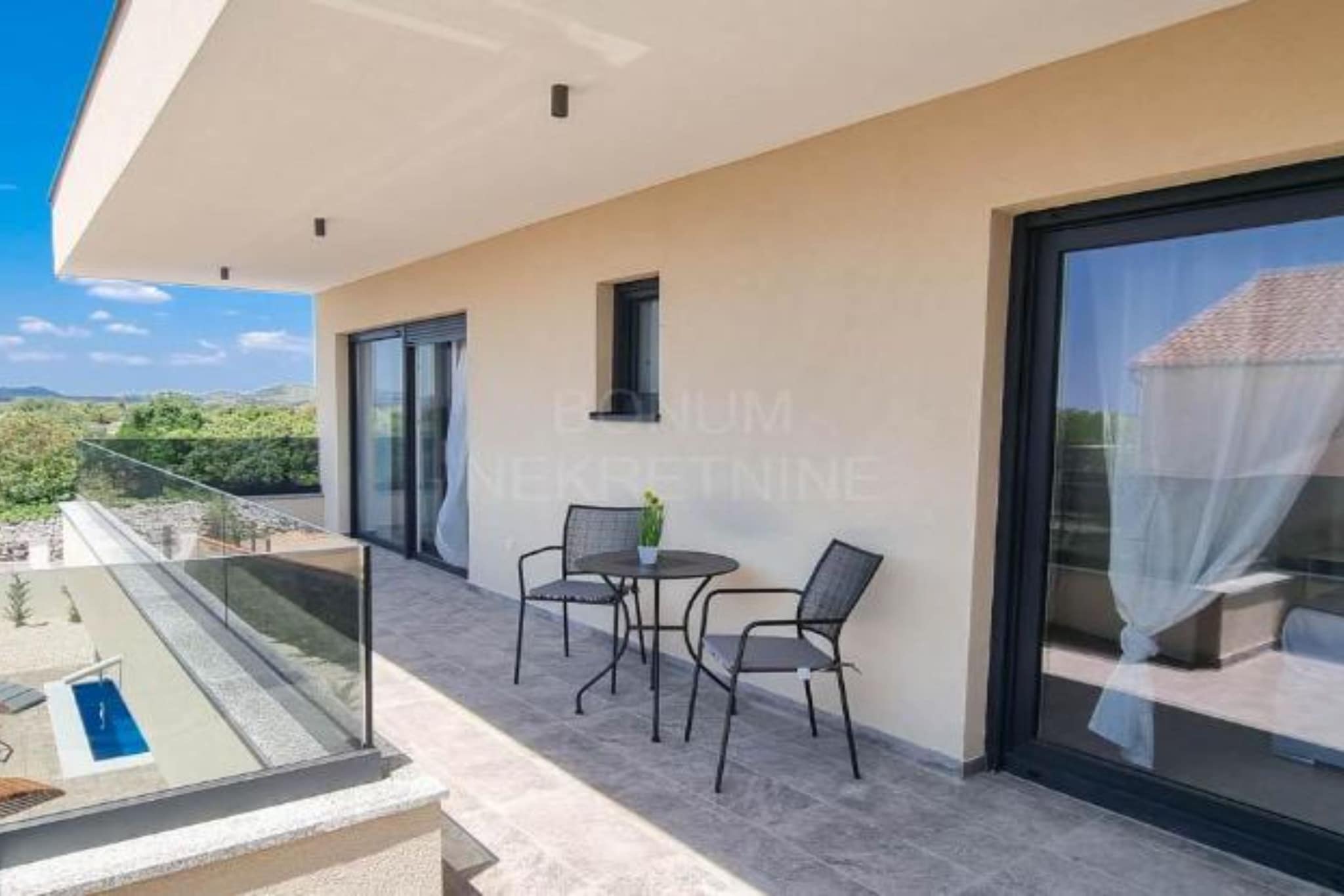 Villa Sunrise with Outdoor Pool - Four Bedroom Villa with Pool-Terrasbalkon