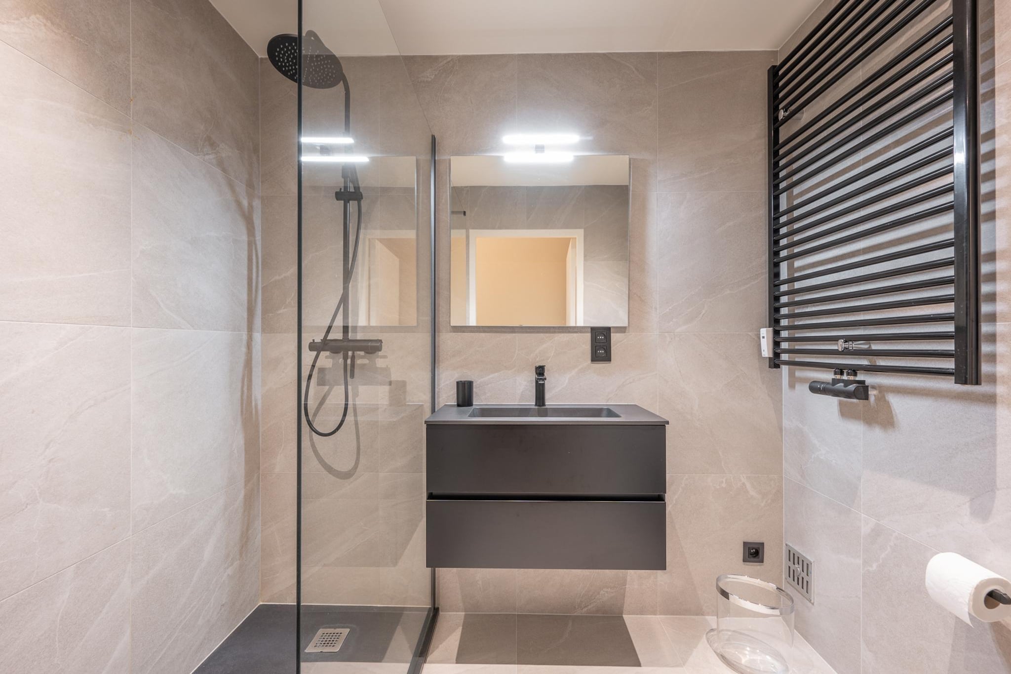 Residentie Louise II-53-Badkamer