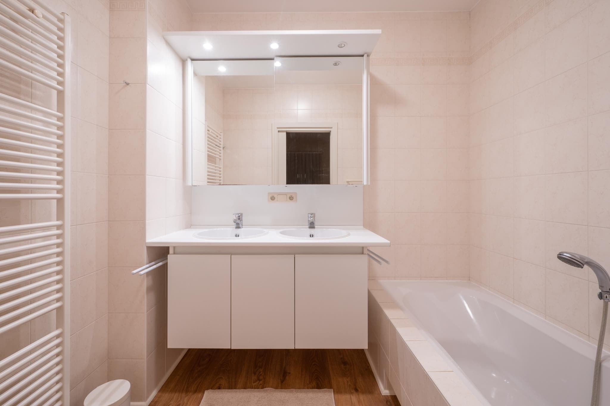 Residentie SUNSET I-1A-Badkamer