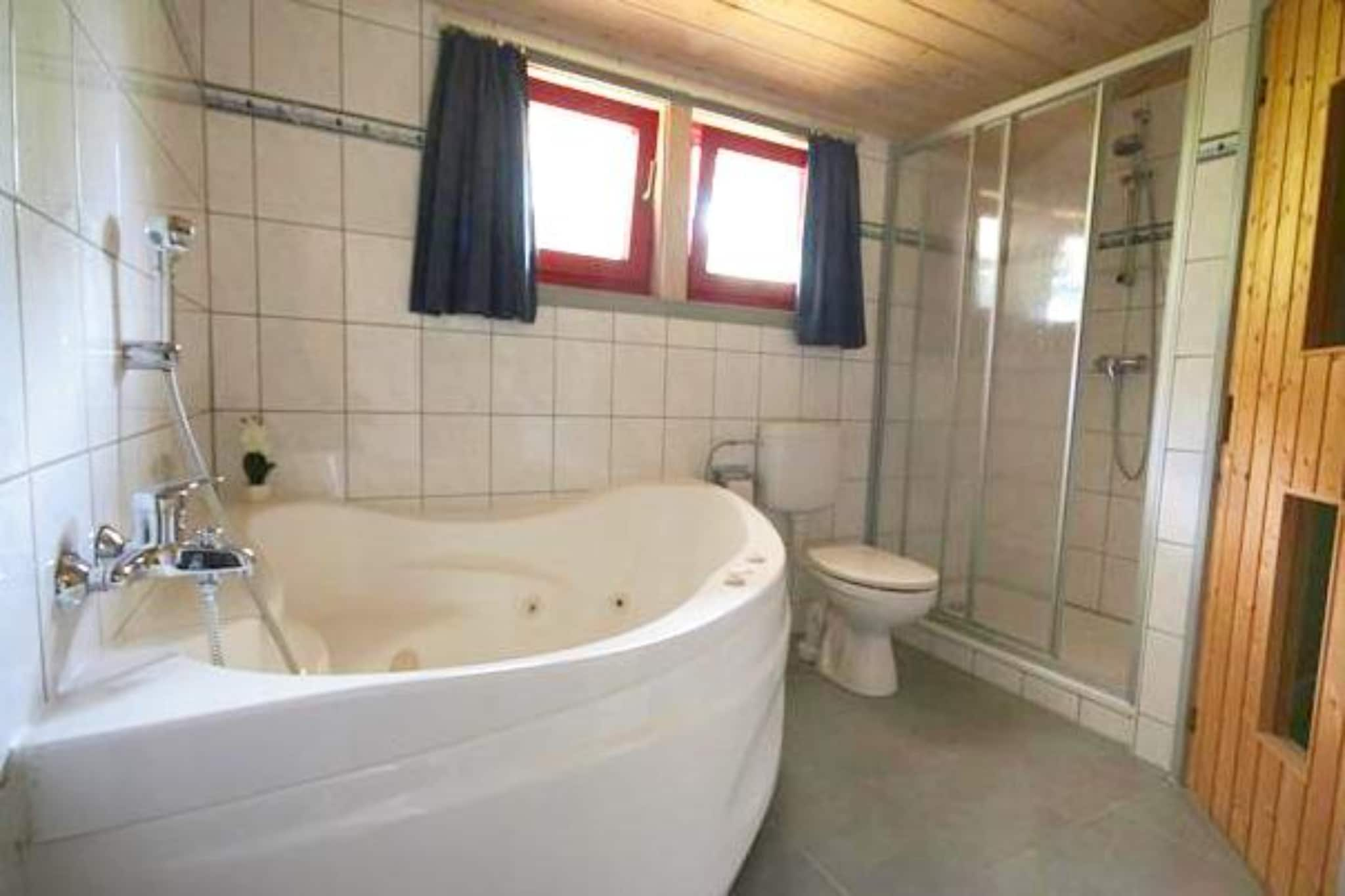 FH Seeschwalbe 228-Badkamer