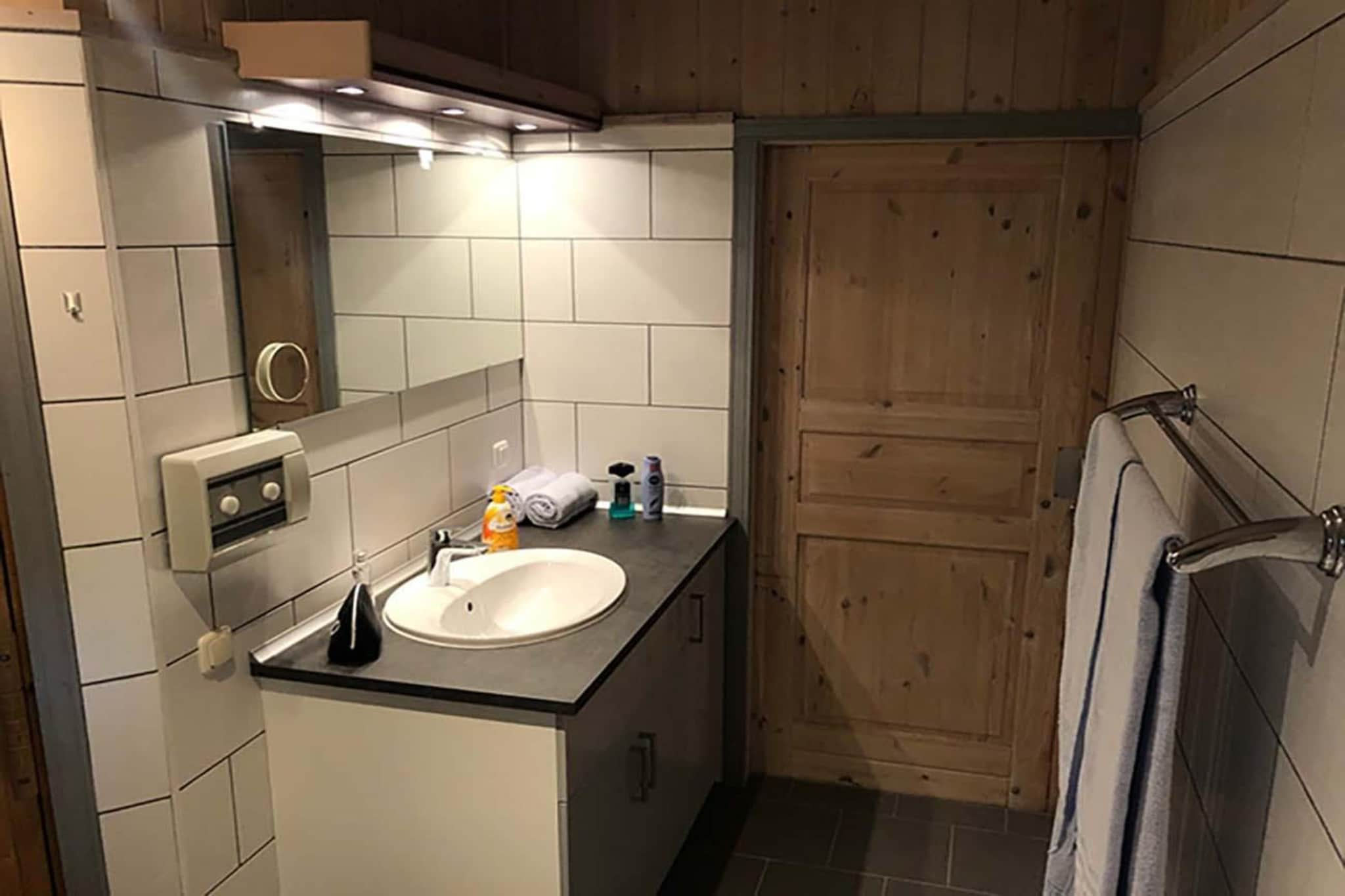 FH Seeschwalbe 240-Badkamer