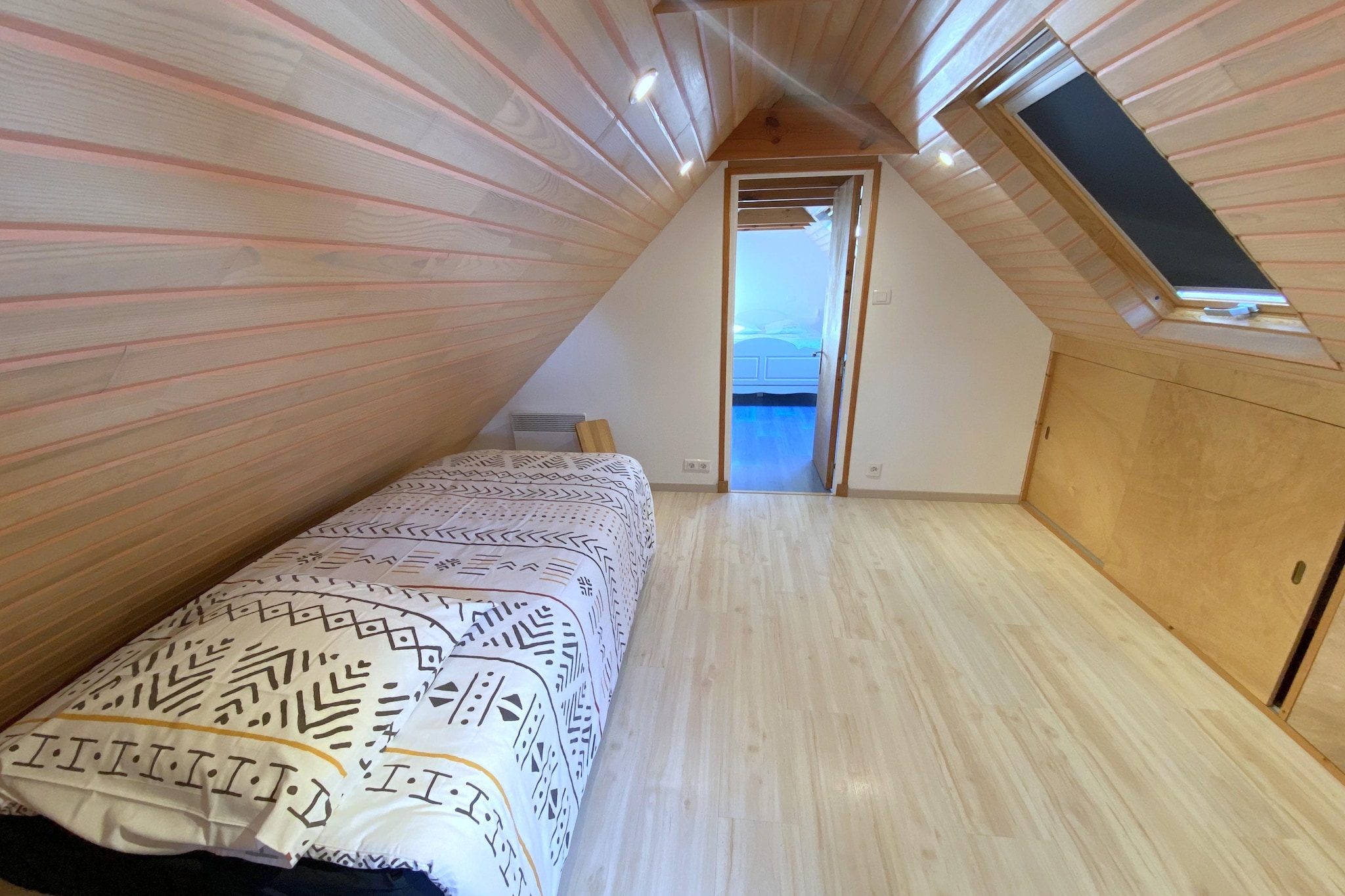 Jolie maison proche de la mer-Slaapkamer