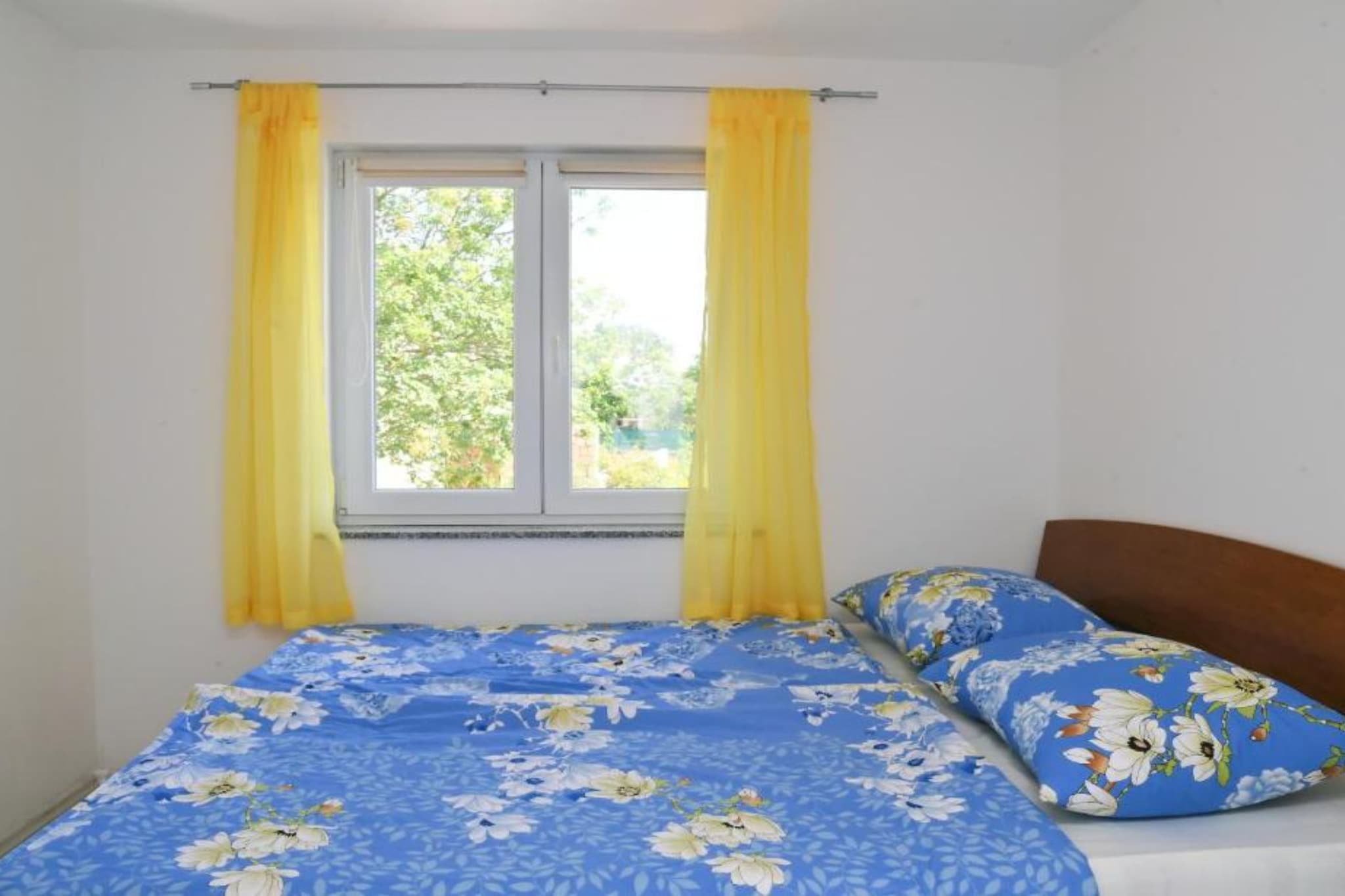 Holiday Home Mumy - Four Bedroom Holiday Home with Pool-Bedroom