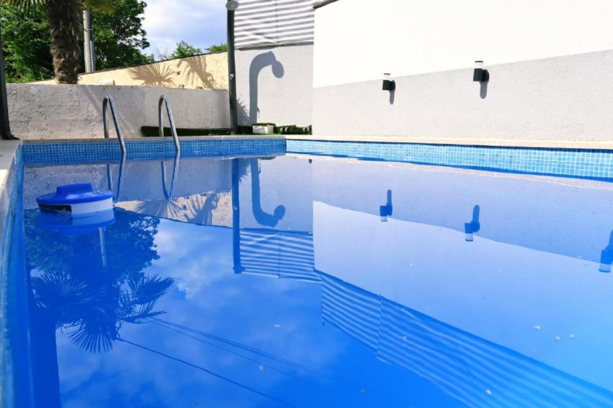 Holiday Home Mumy - Four Bedroom Holiday Home with Pool-Pool