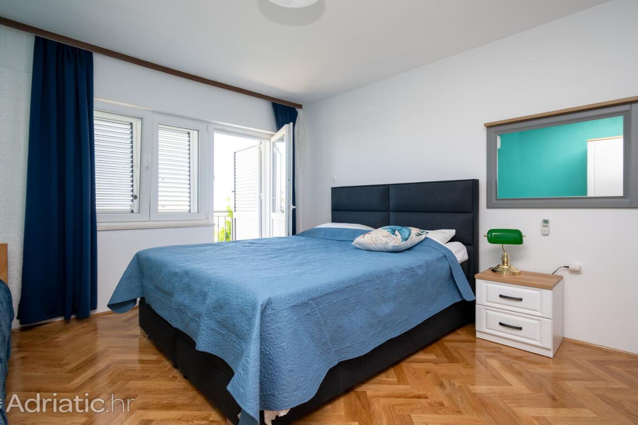 Holiday Home Violet - Three Bedroom Holiday Home-Chambre
