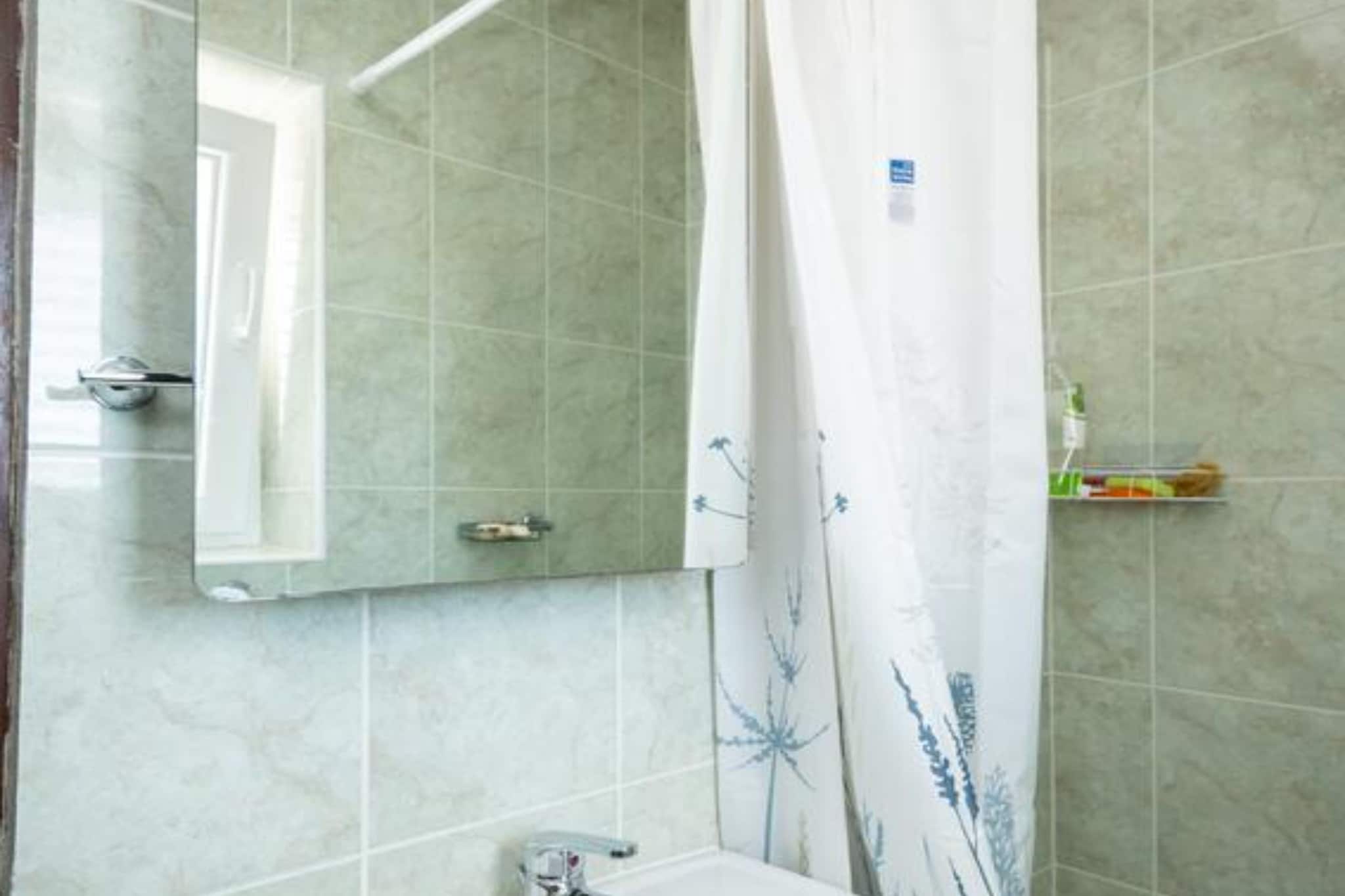 Holiday Home Violet - Three Bedroom Holiday Home-Salle de bain