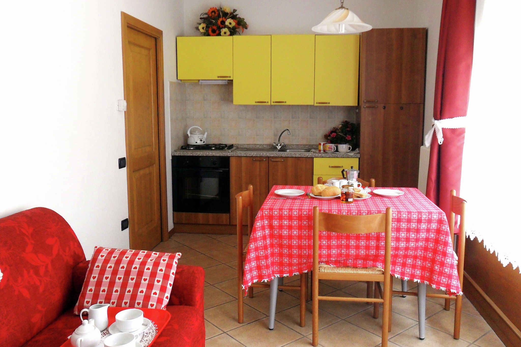 On the 2nd floor: (Living room(double sofa bed), open kitchen(oven(grill-oven)), bedroom(2x single bed), bedroom(2x single bed), bathroom(shower, washing machine))\n\nsauna(paid), garage, TV(cable), balcony or terrace, heating(central), garden(shared with other guests), garden furniture, BBQ