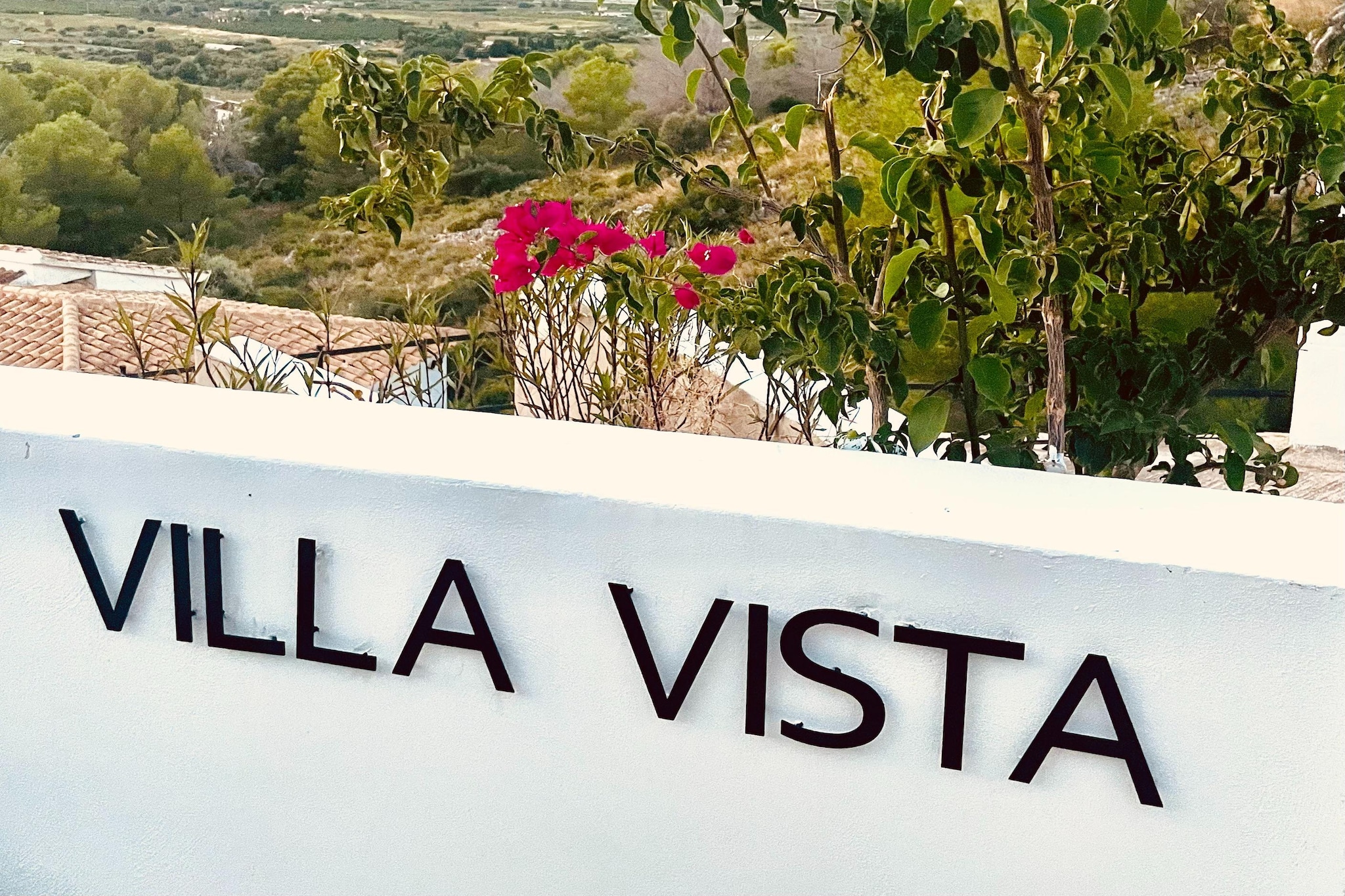 Villa Vista in Alicantie-Buitenkant zomer