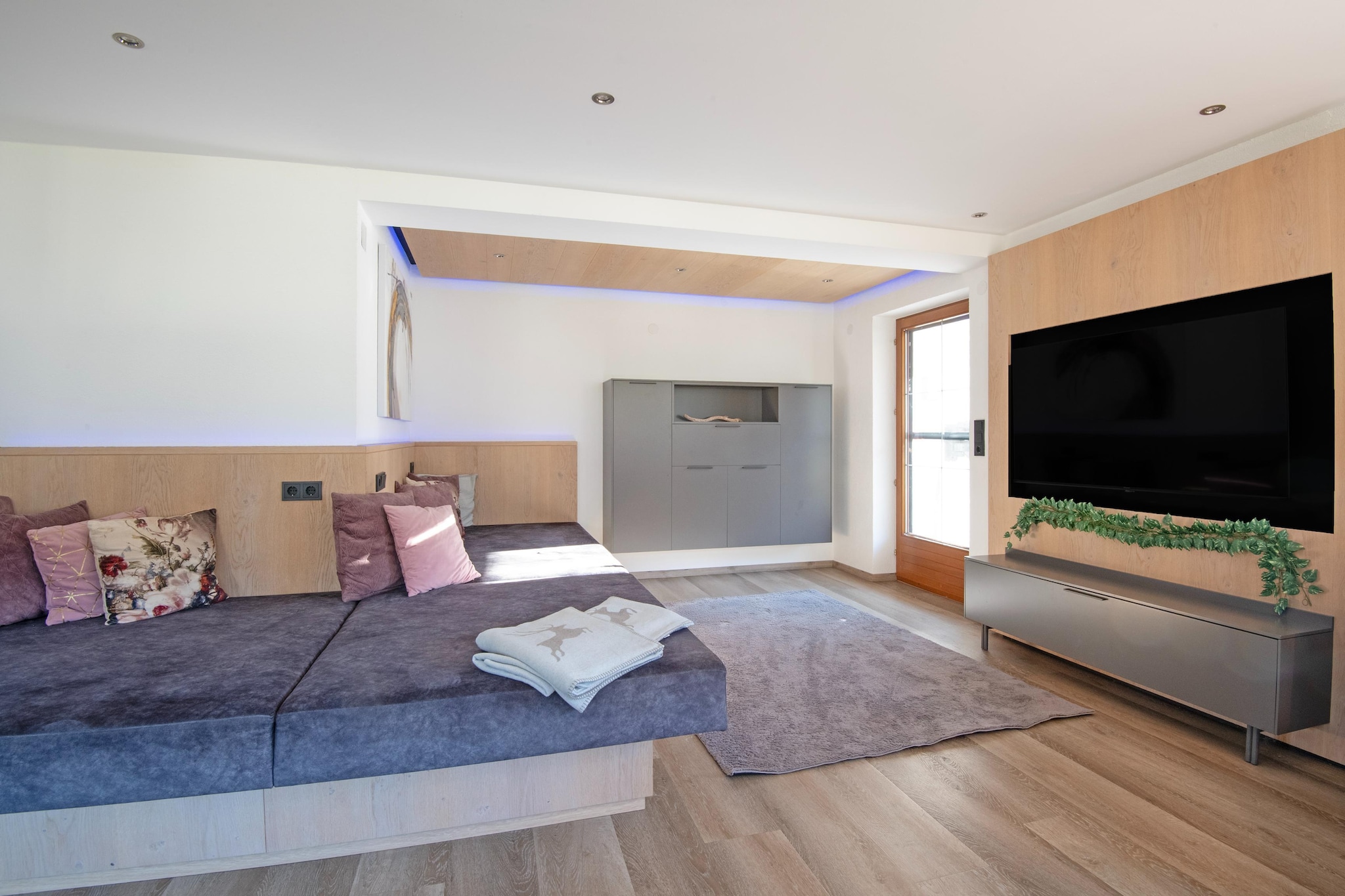 Exklusive Ferienwohnung mit Whirlpool-Woonkamer