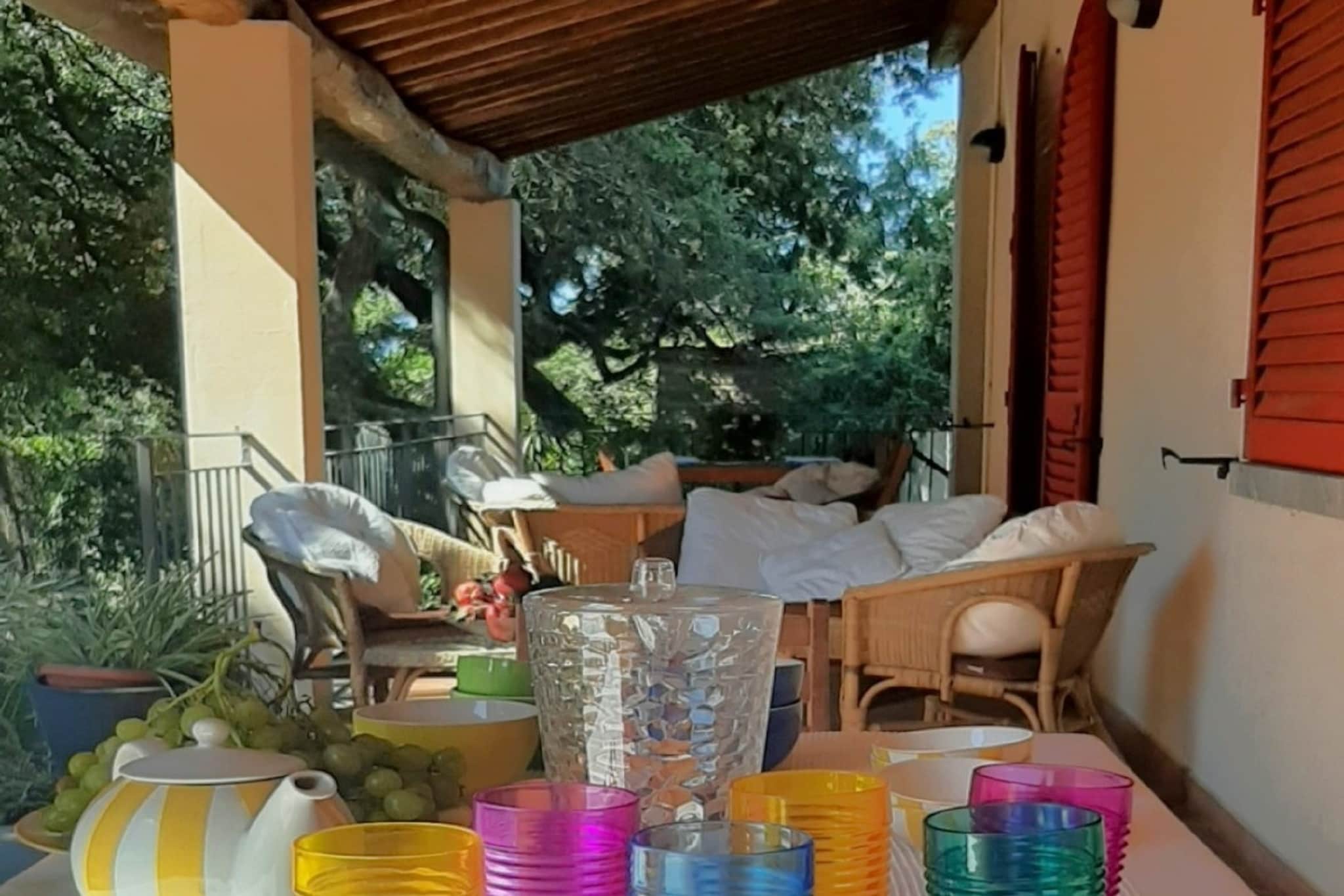 APP 1-Terrace balcony